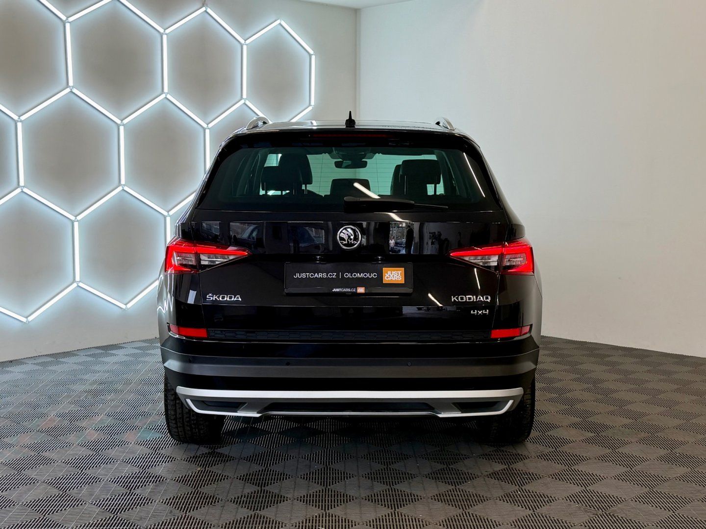 Škoda Kodiaq, SCOUT 2.0 TDI 140kW4x4/WEBASTO - fotka 6