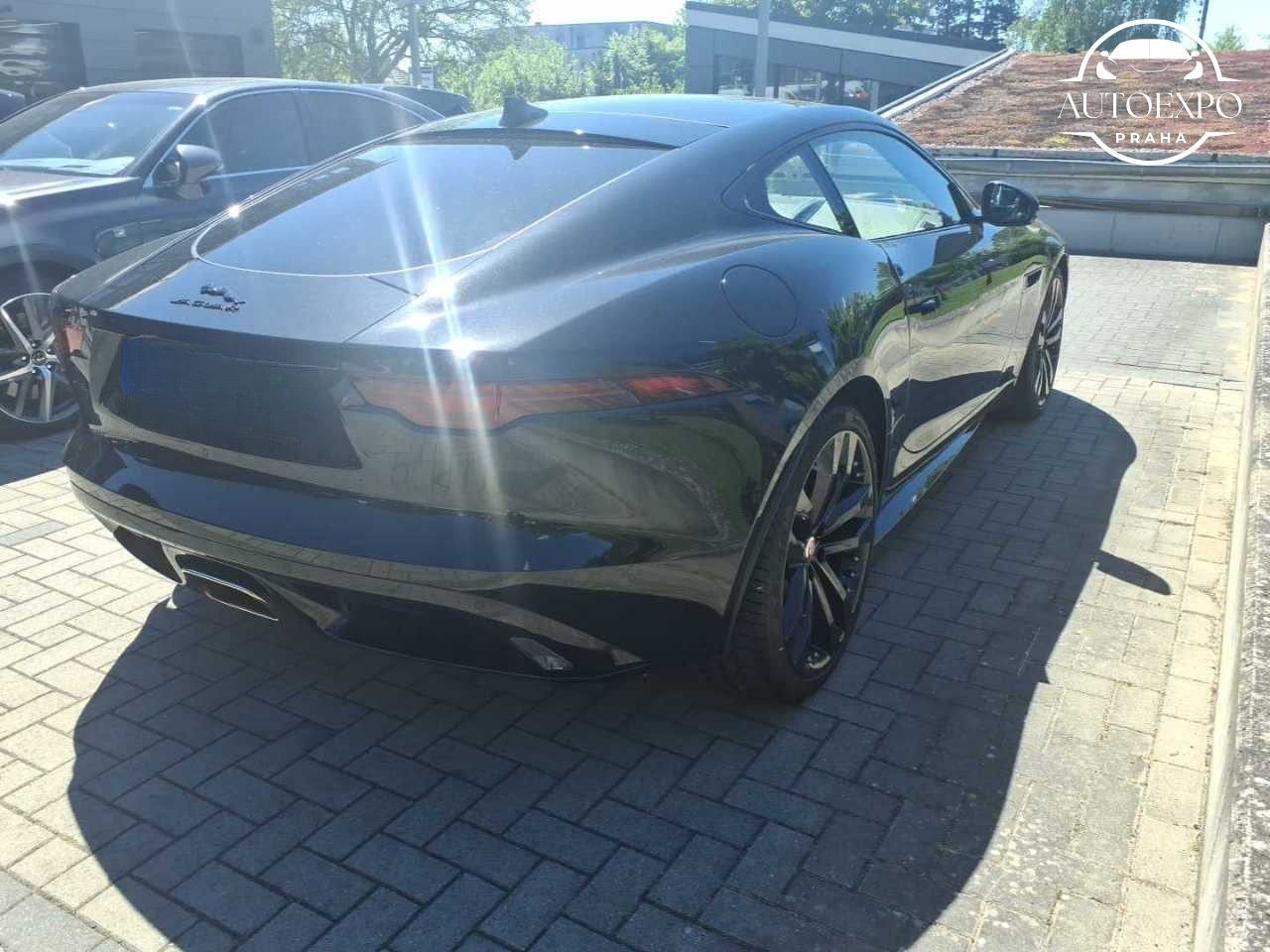 Jaguar F-Type, F-TYPE Coupe P300 R-Dynamic* - fotka 4
