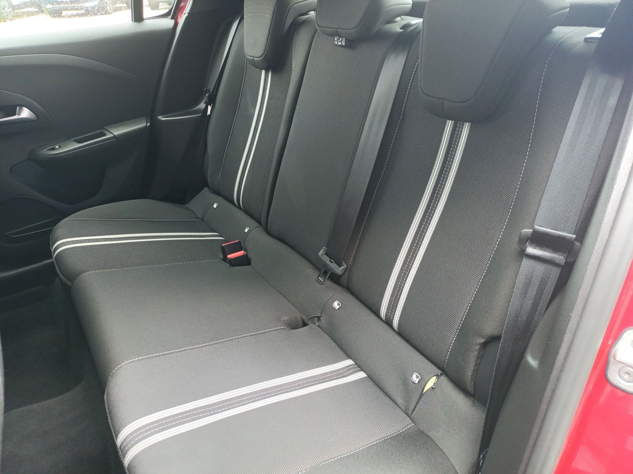Opel Corsa, GS 100 CV EAT8 - fotka 5