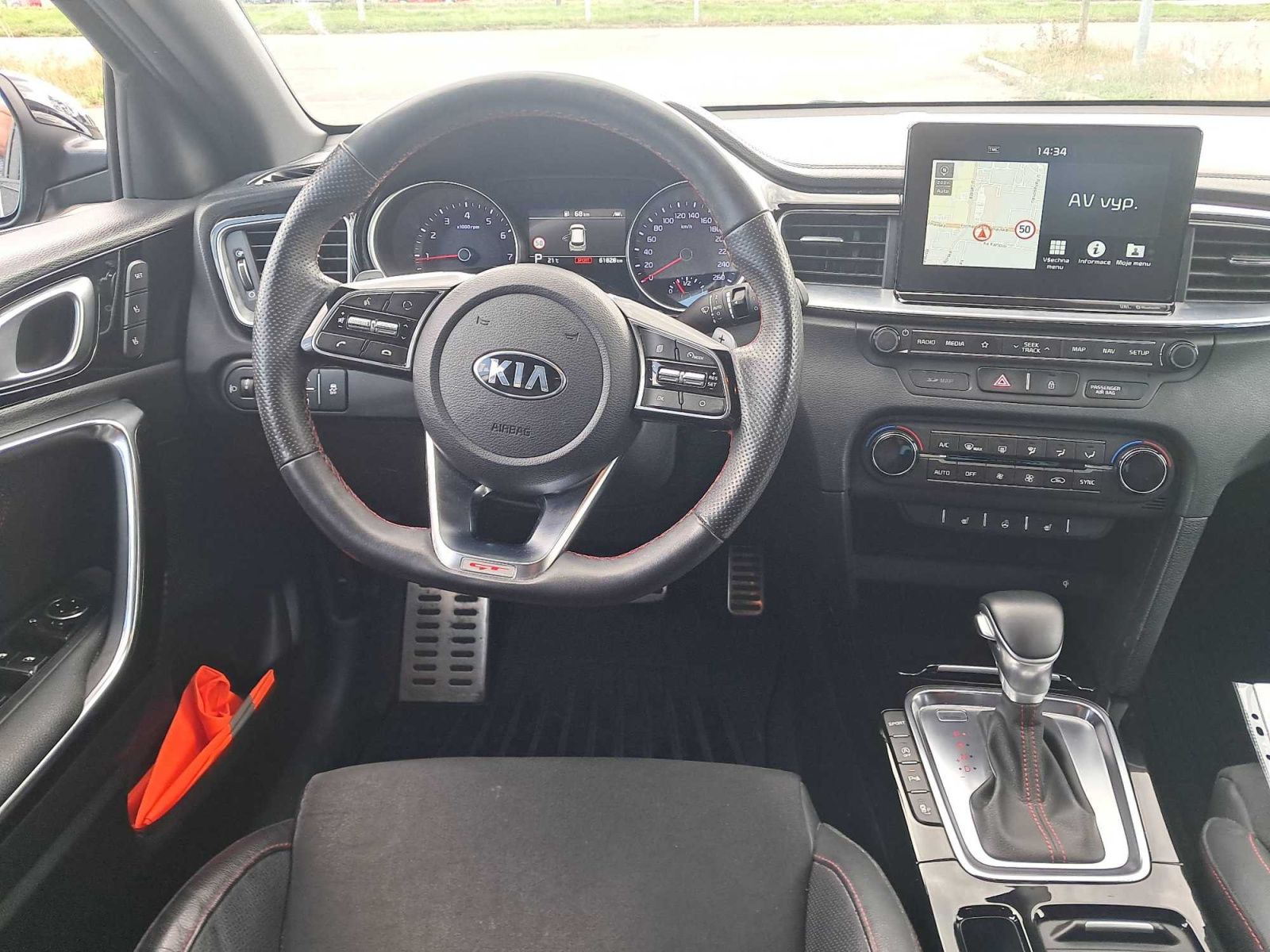 Kia Cee´d, 1.6 T-GDI GT, Automat - fotka 3
