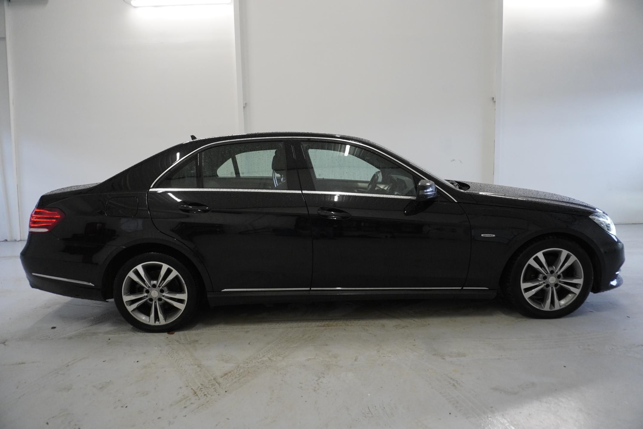 Mercedes-Benz Třídy E, 3,0 V6 BLUETEC AUTOMAT - fotka 4