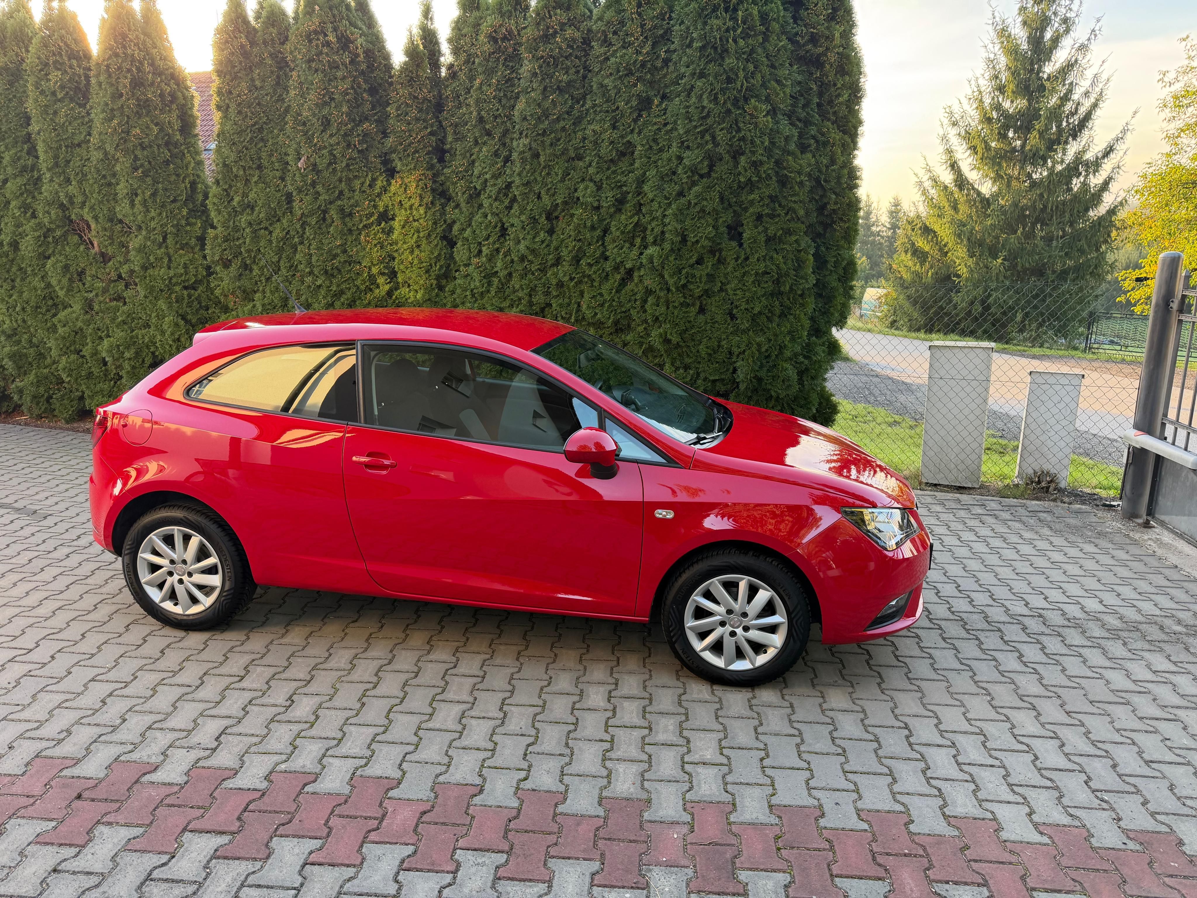 Seat Ibiza, 1,2i / 51kw naj: 45000km Top - fotka 2