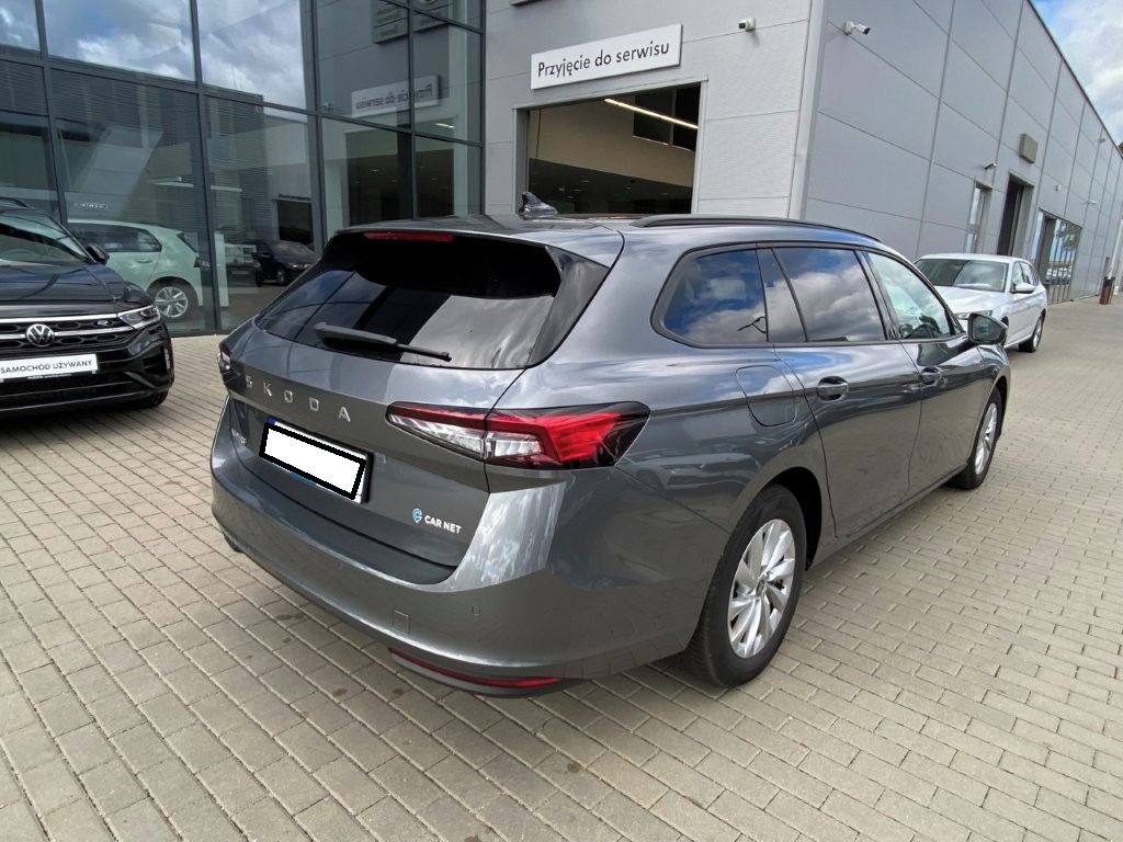 Škoda Superb - fotka 4