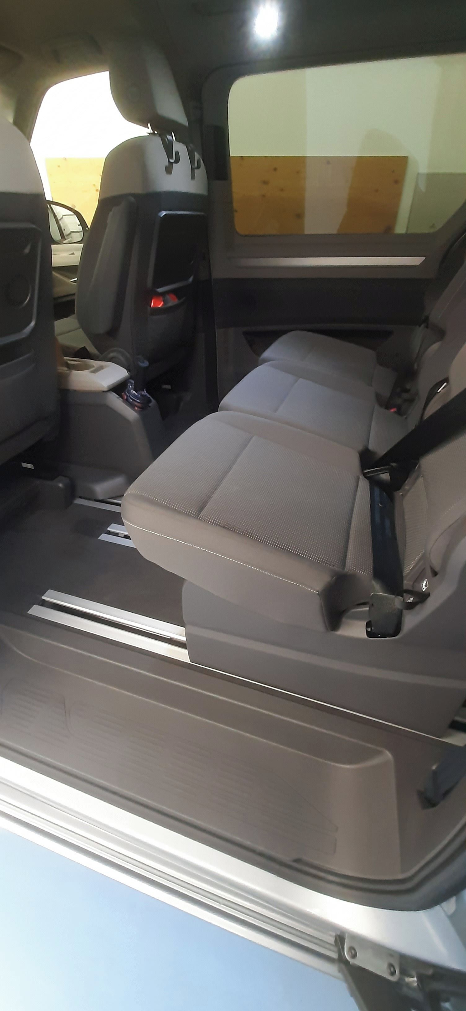 Volkswagen Multivan, Akční Multivan, Life 2,0 - fotka 6