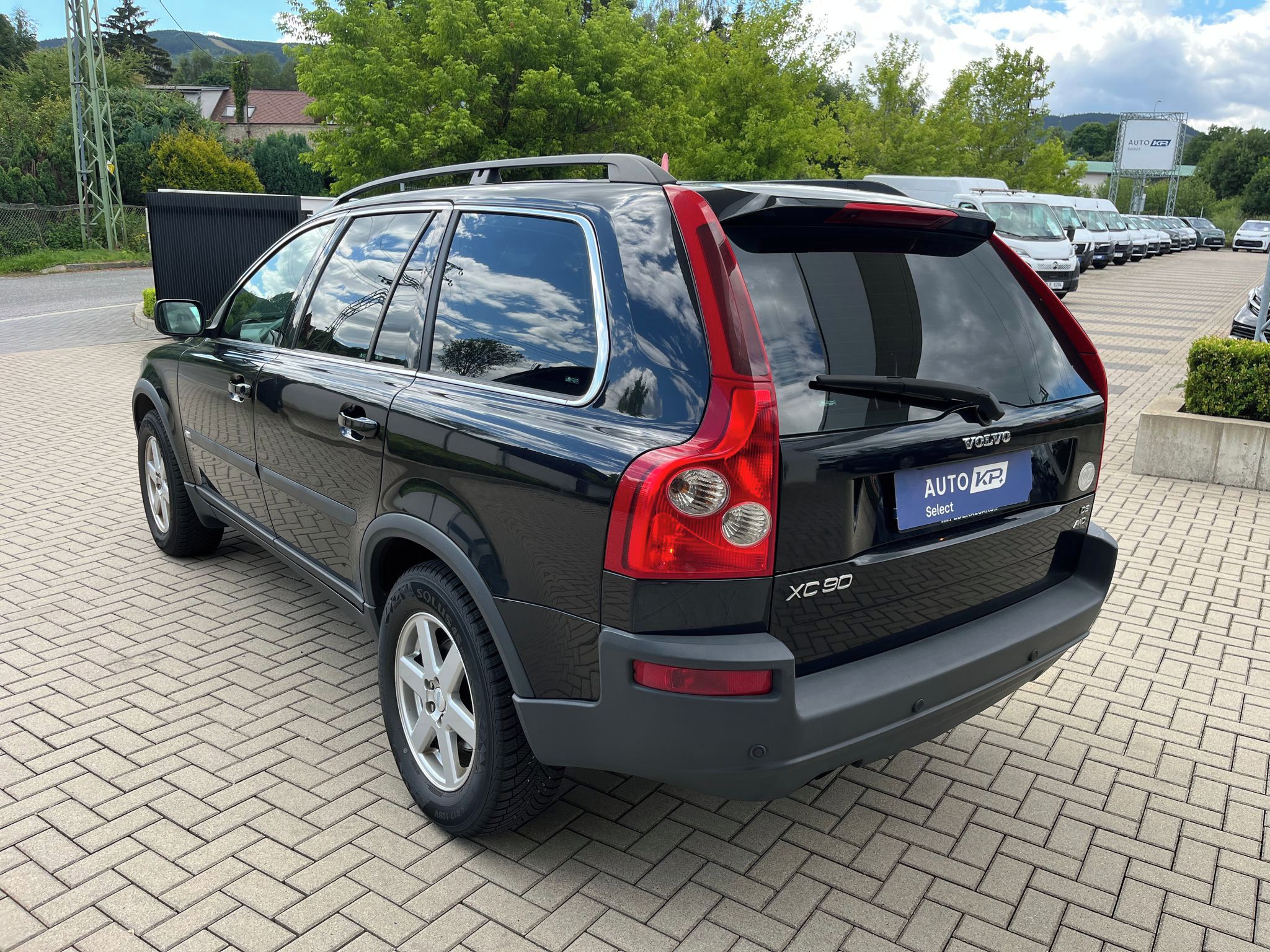 Volvo XC90, 2.4D D5 4x4 Momentum 6AT - fotka 4