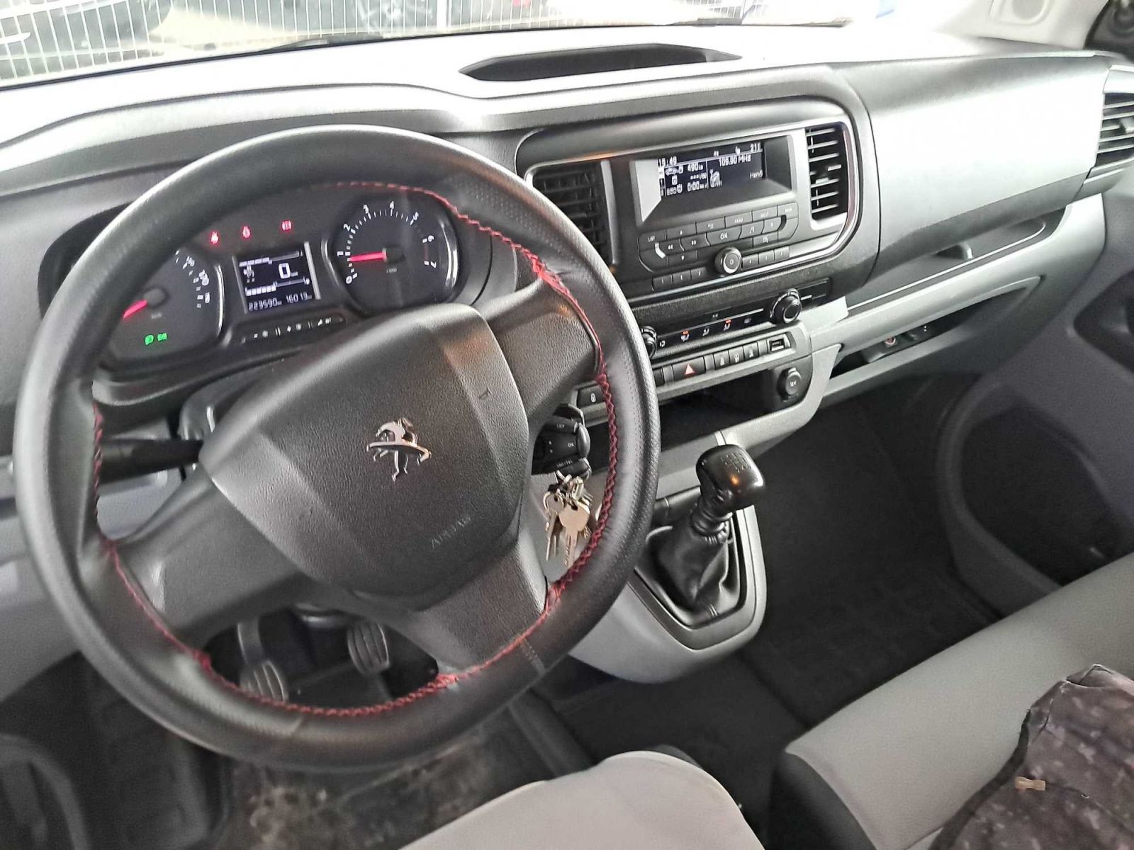 Peugeot Expert, 1.6 BlueHDi, Bus, 6Míst, Klima - fotka 3