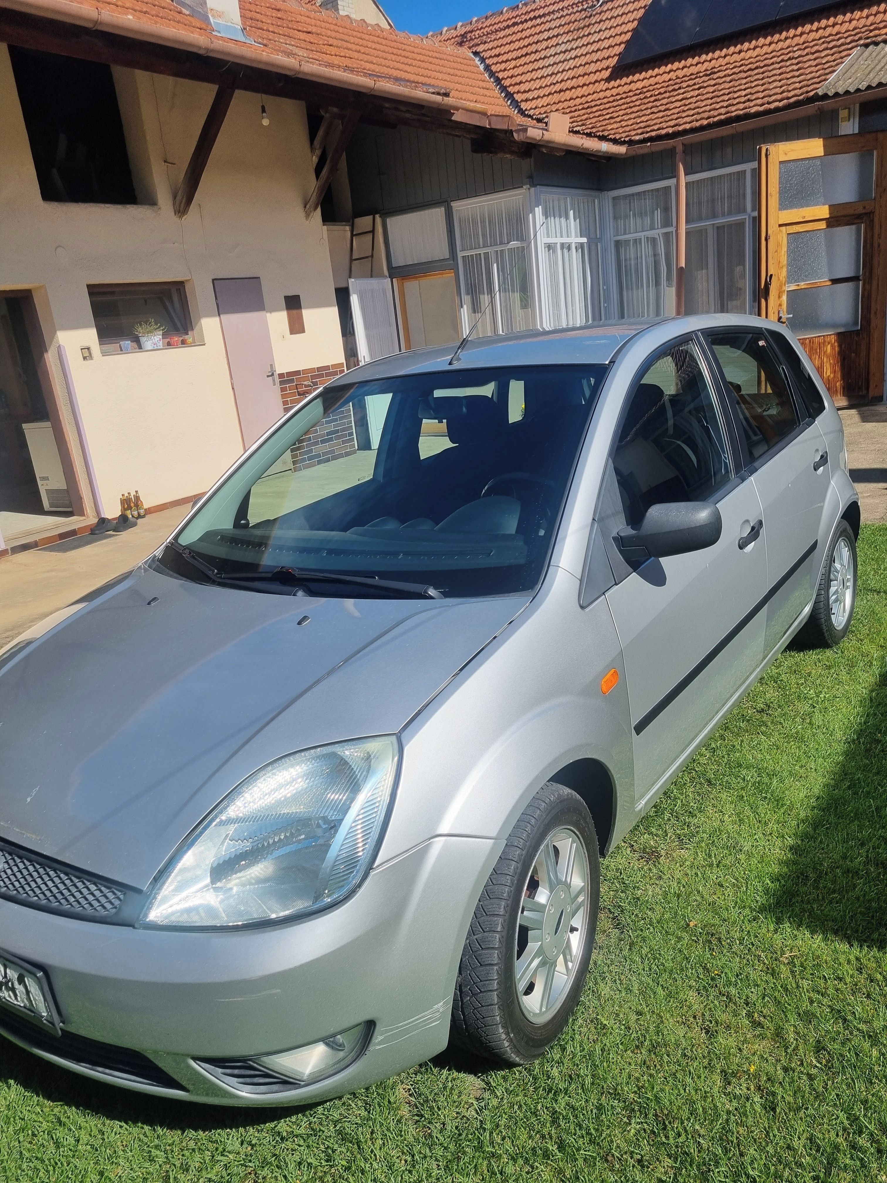 Ford Fiesta, FORD FIESTA 1,4 diesel 2005 - fotka 5