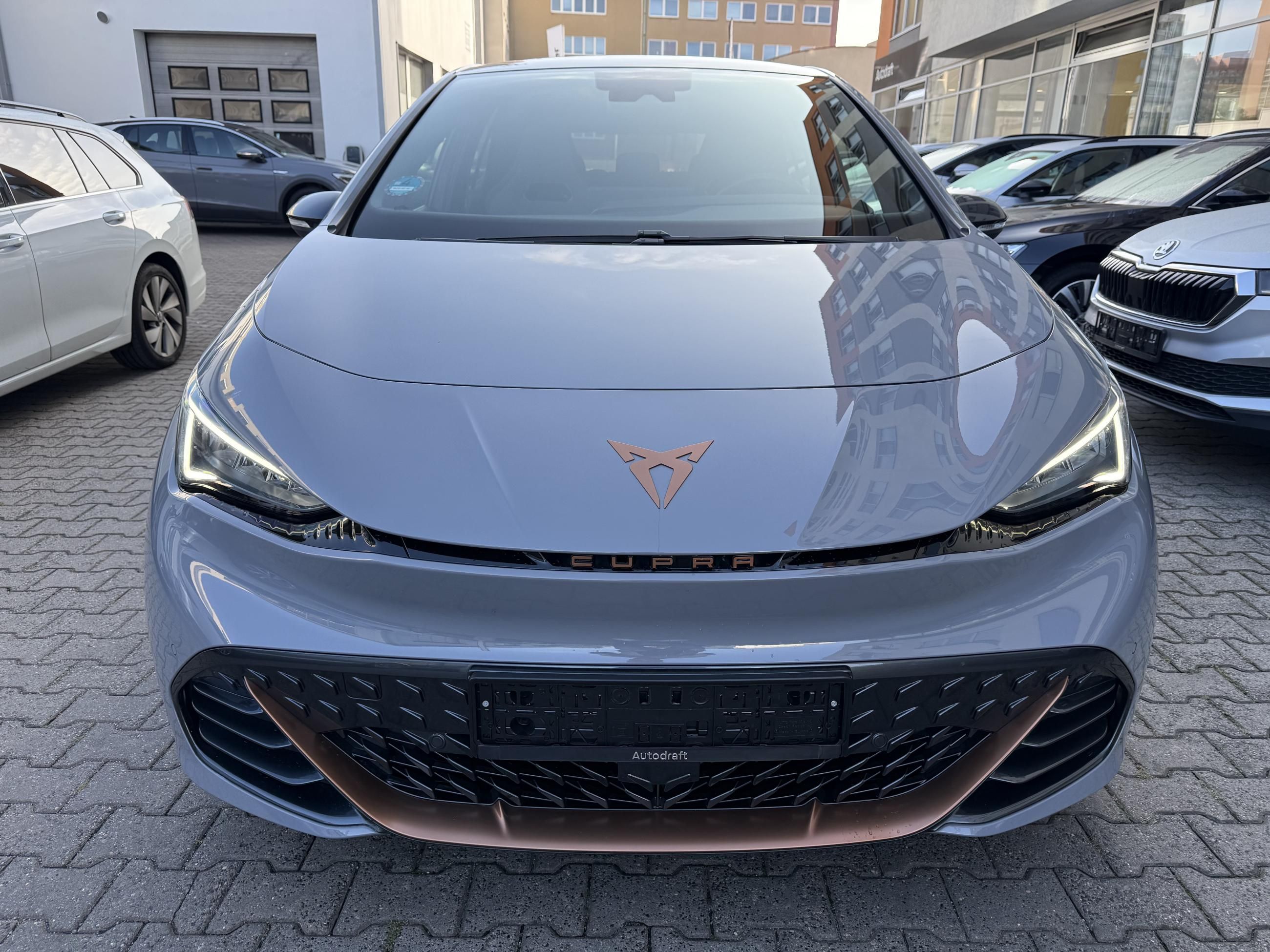 Cupra Born, Born 150kW / 2x sada ALU 19'' - fotka 2