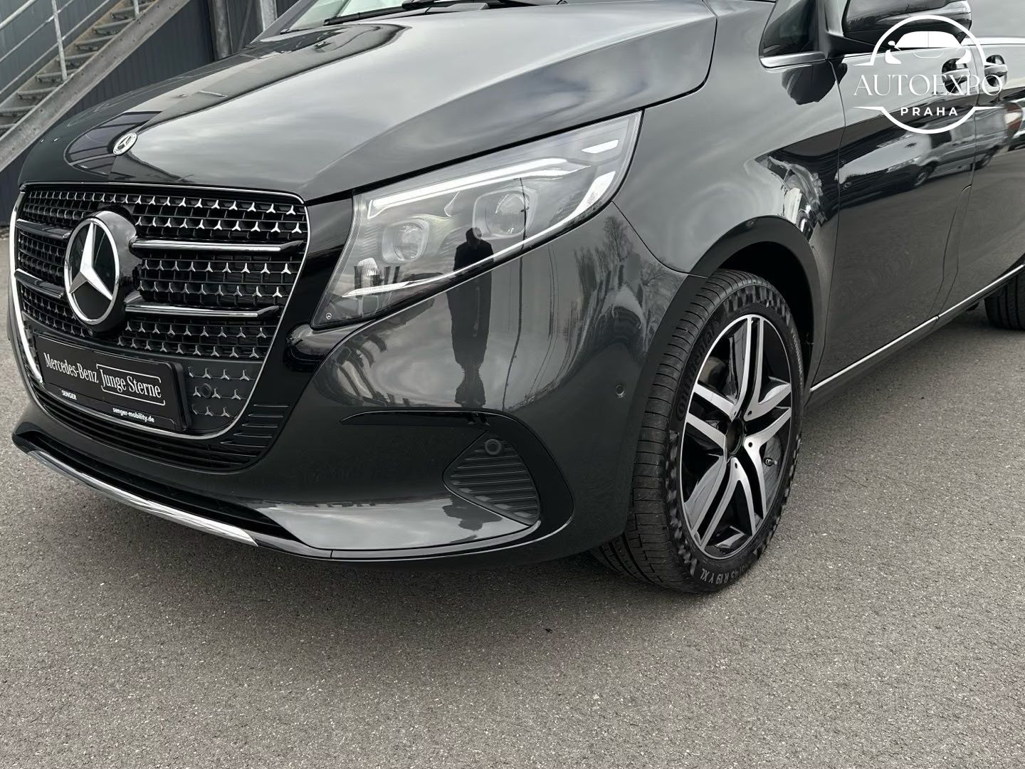 Mercedes-Benz Třídy V, 300d * 4x4 lang AIRMATIC - fotka 3