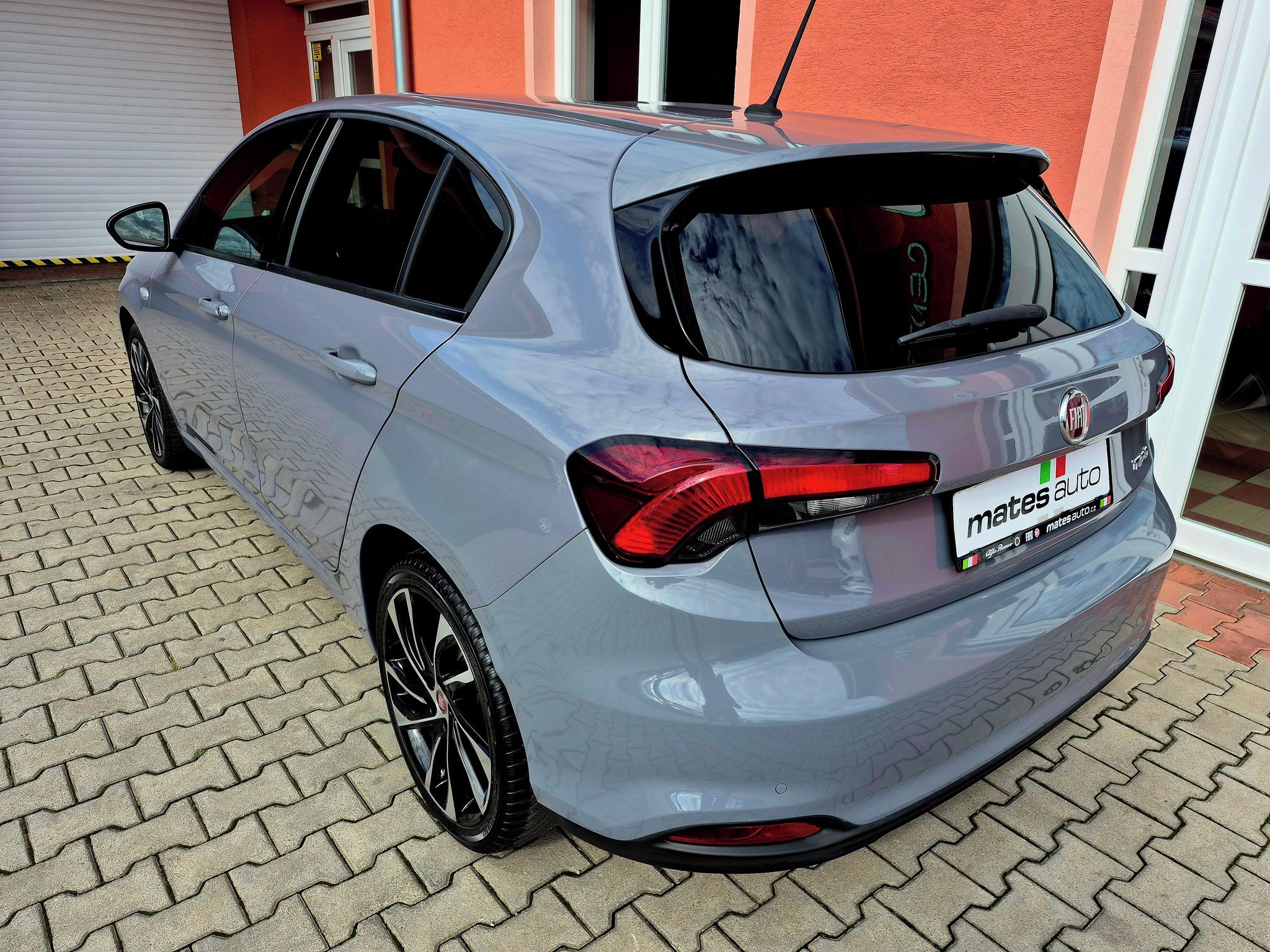 Fiat Tipo, 1.4 TURBO  S-Design 88 kW Grig - fotka 3