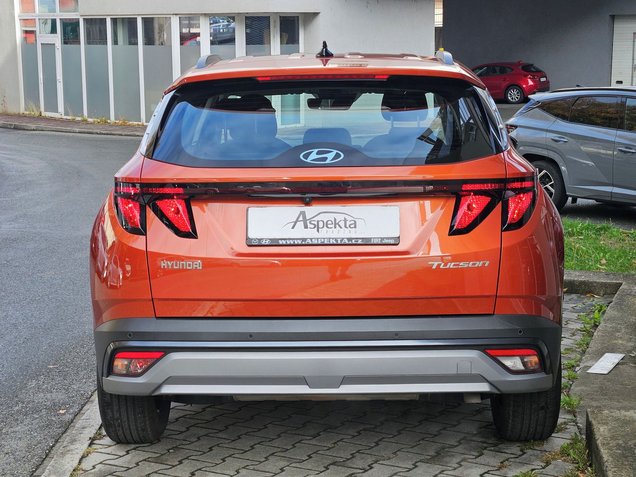Hyundai Tucson, 1.6T-GDi DCT, Smart, serv.kn. - fotka 4