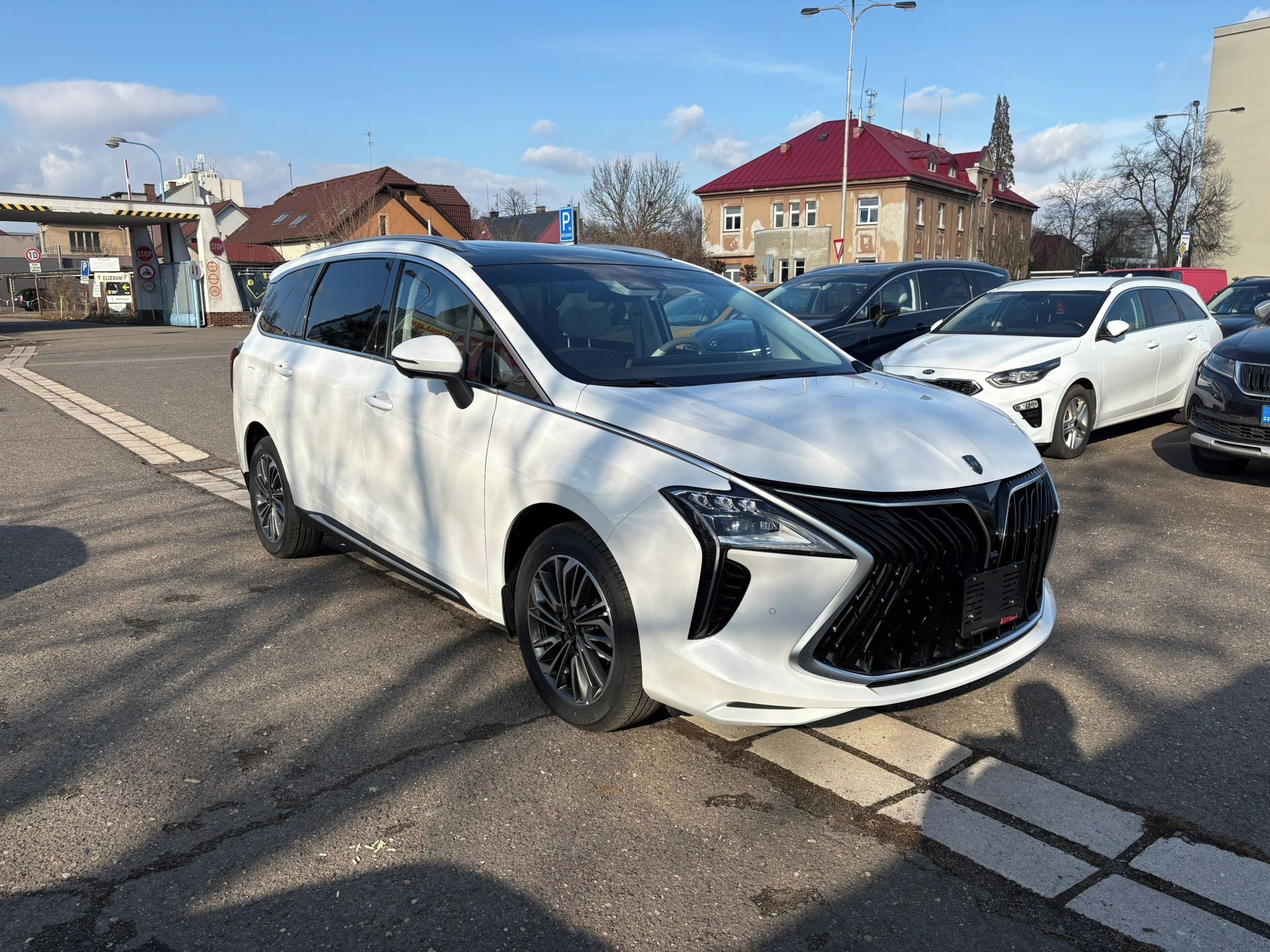 Dongfeng U-Tour, 1.5T 7DTC Exclusive FR URBAN - fotka 2