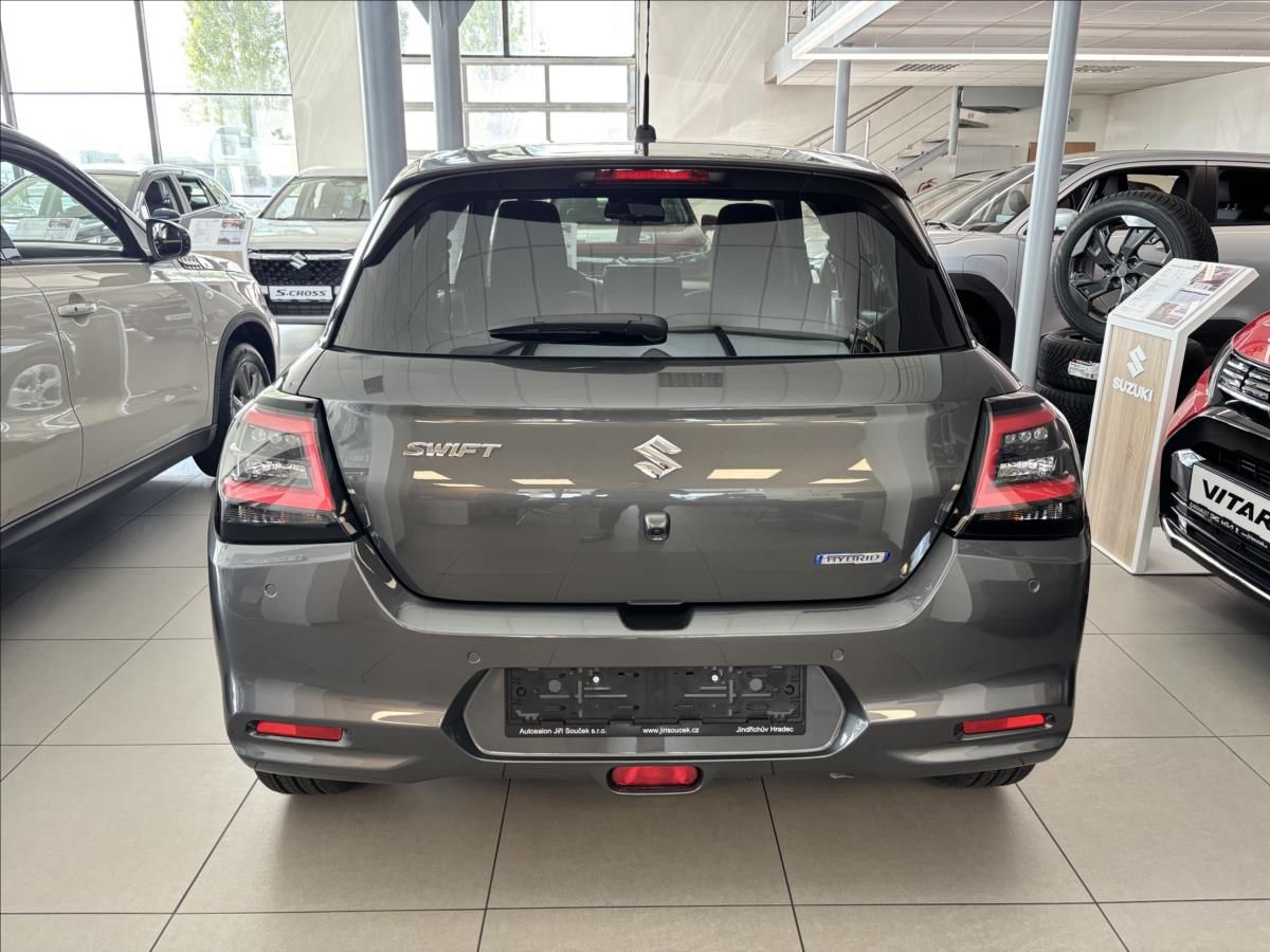 Suzuki Swift, 1,2   PREMIUM HYBRID CVT - fotka 4