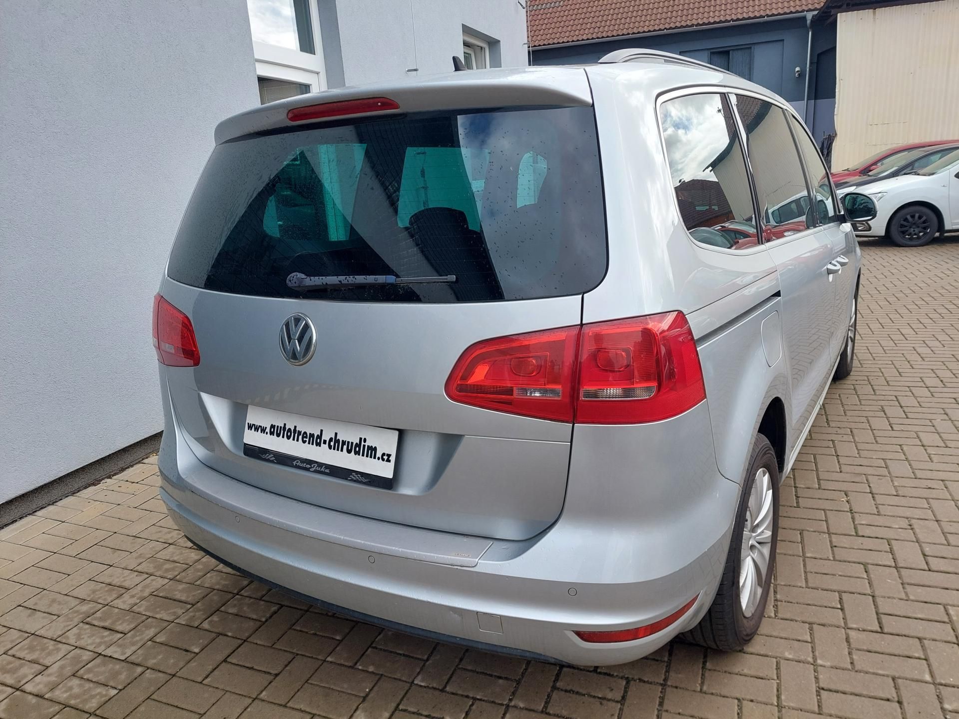 Volkswagen Sharan, 2.0TDi 103kW 7míst - fotka 6
