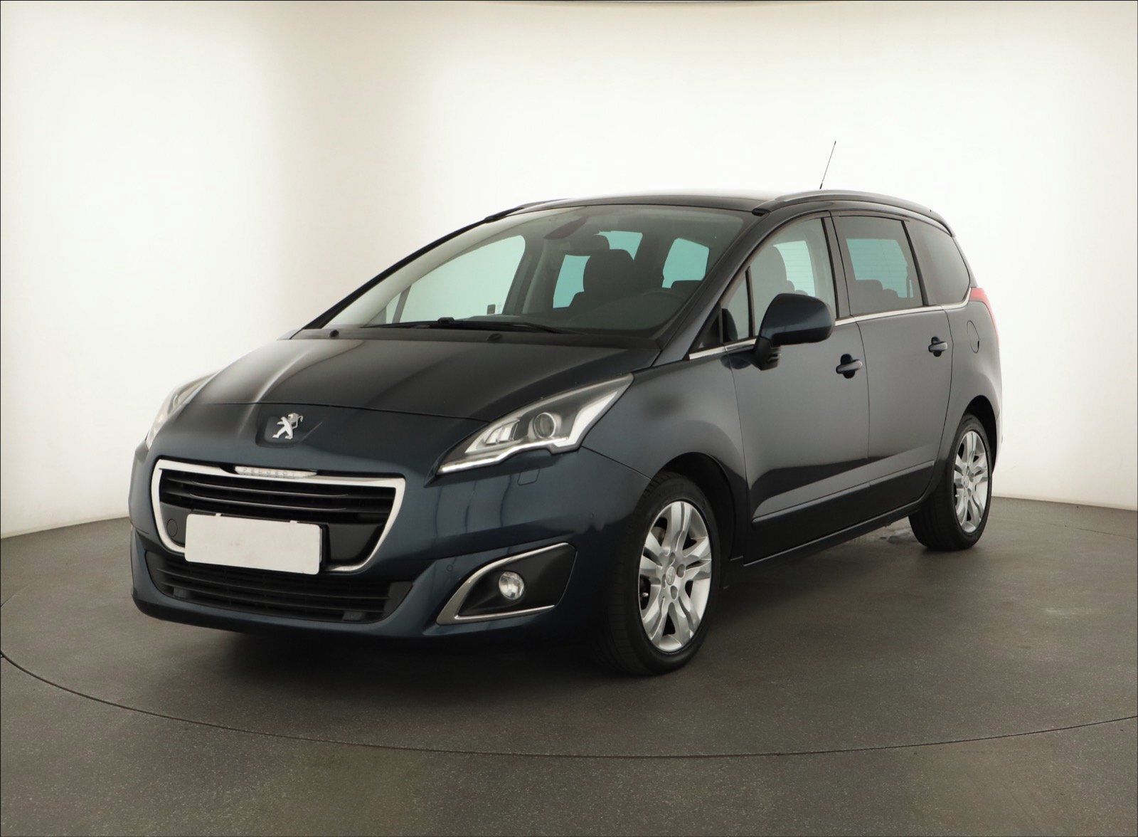 Peugeot 5008, 2.0 HDI, Navi, Xenony - fotka 3