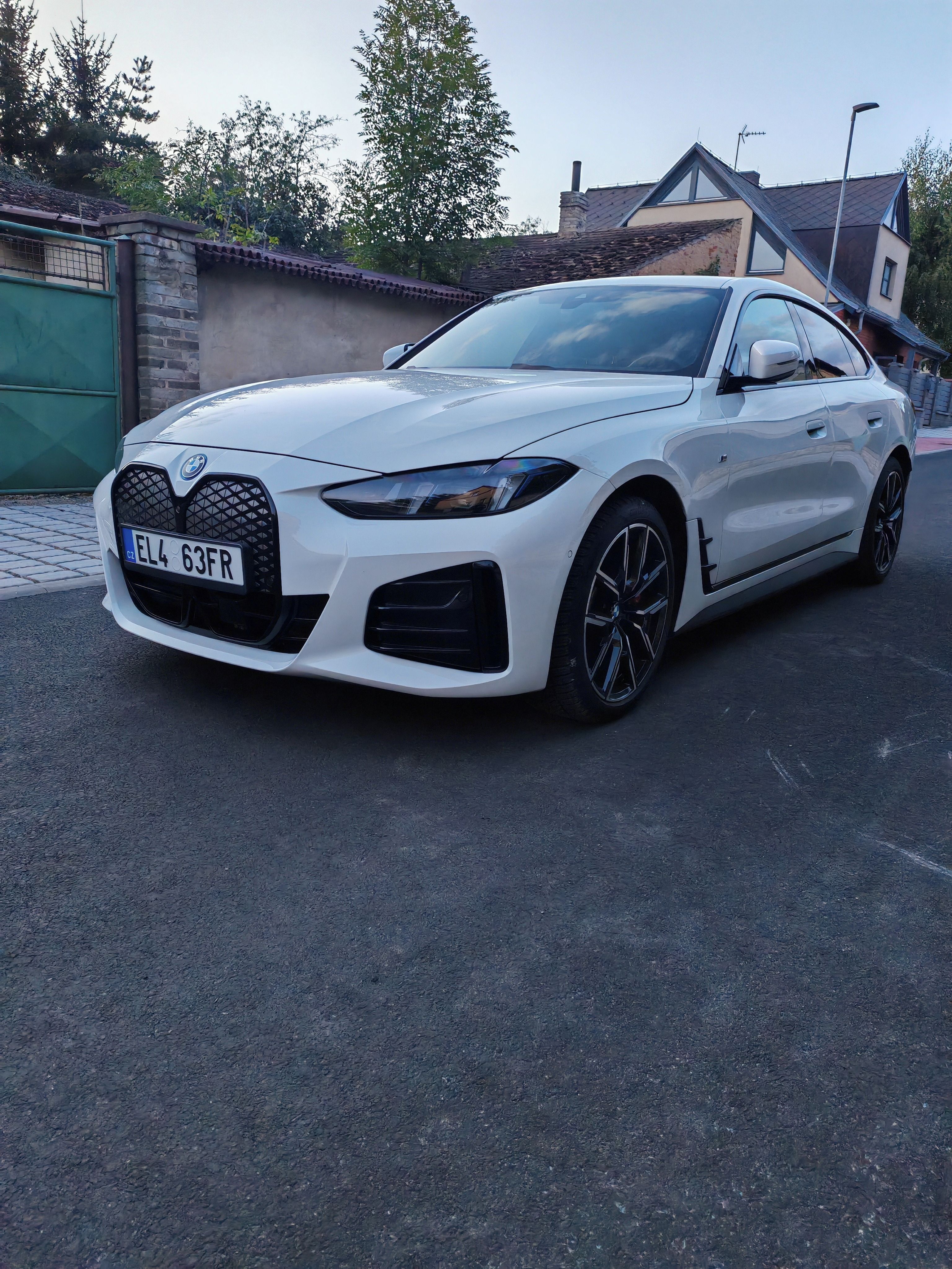 BMW i4, BMW I4 Facelift eDrive 40 - fotka 2
