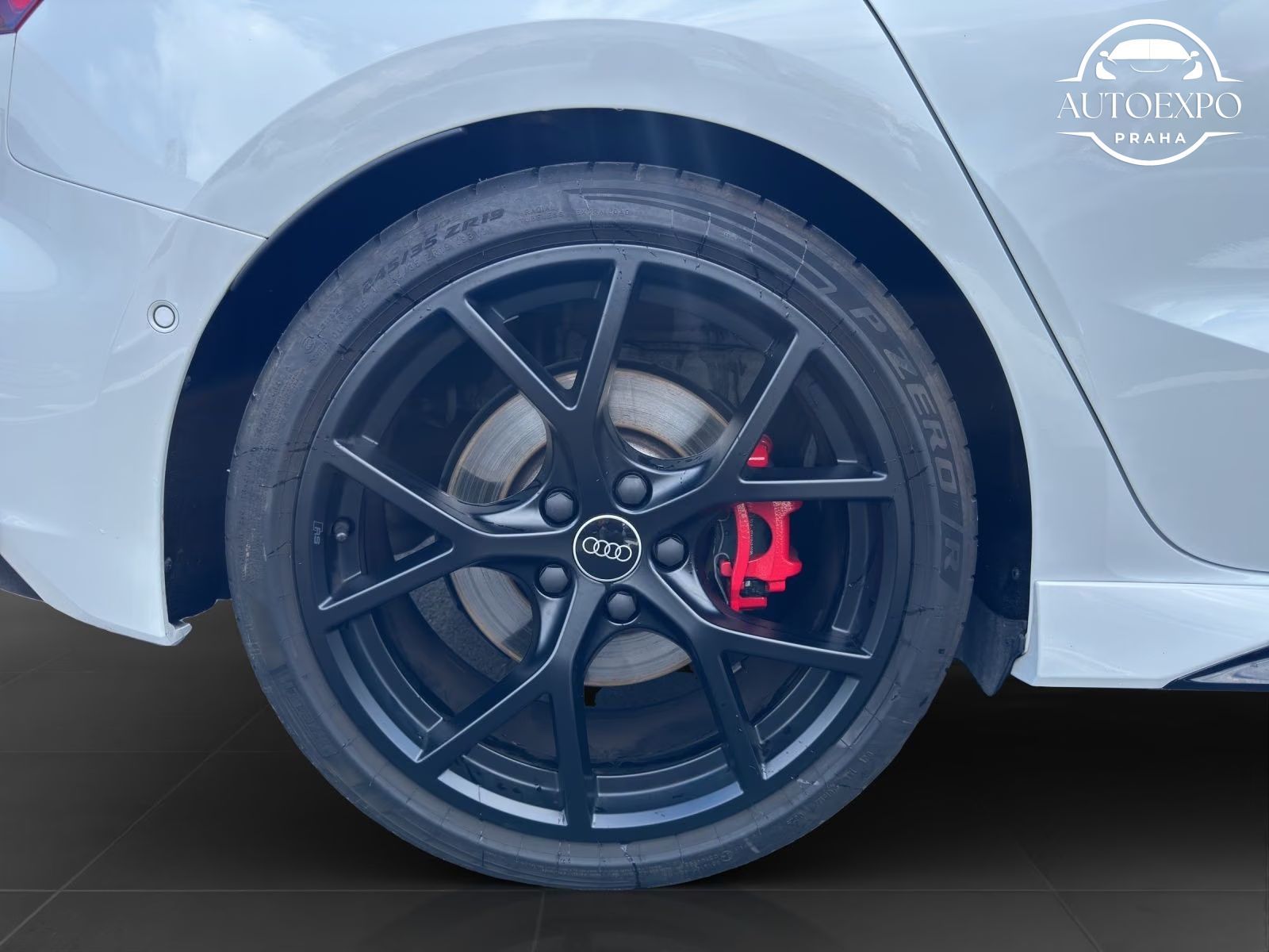Audi RS3, Sportback TFSI Q KAMERA* - fotka 4