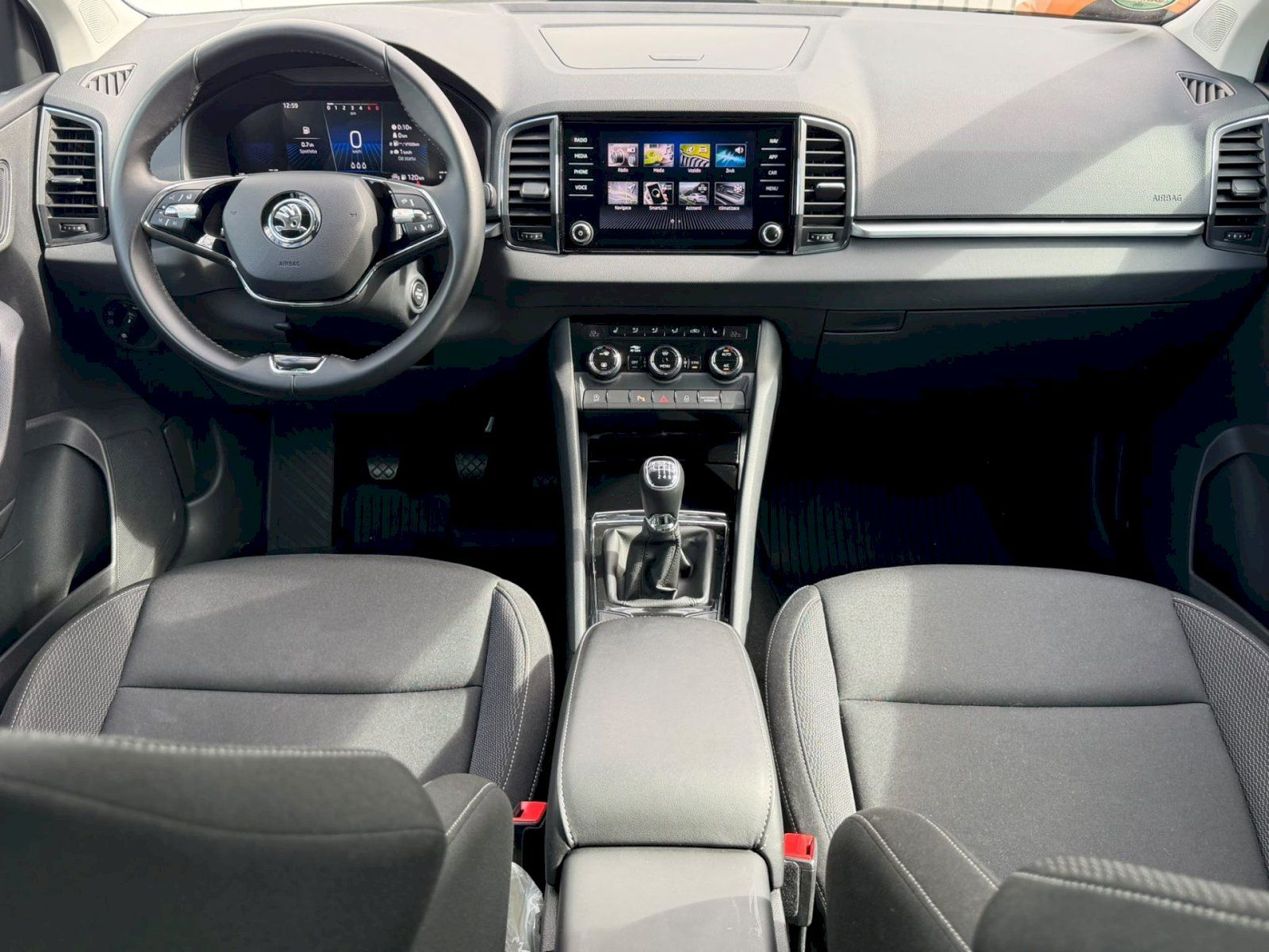 Škoda Karoq, Ambition 1,5 TSI 110 kW 6° MP - fotka 5