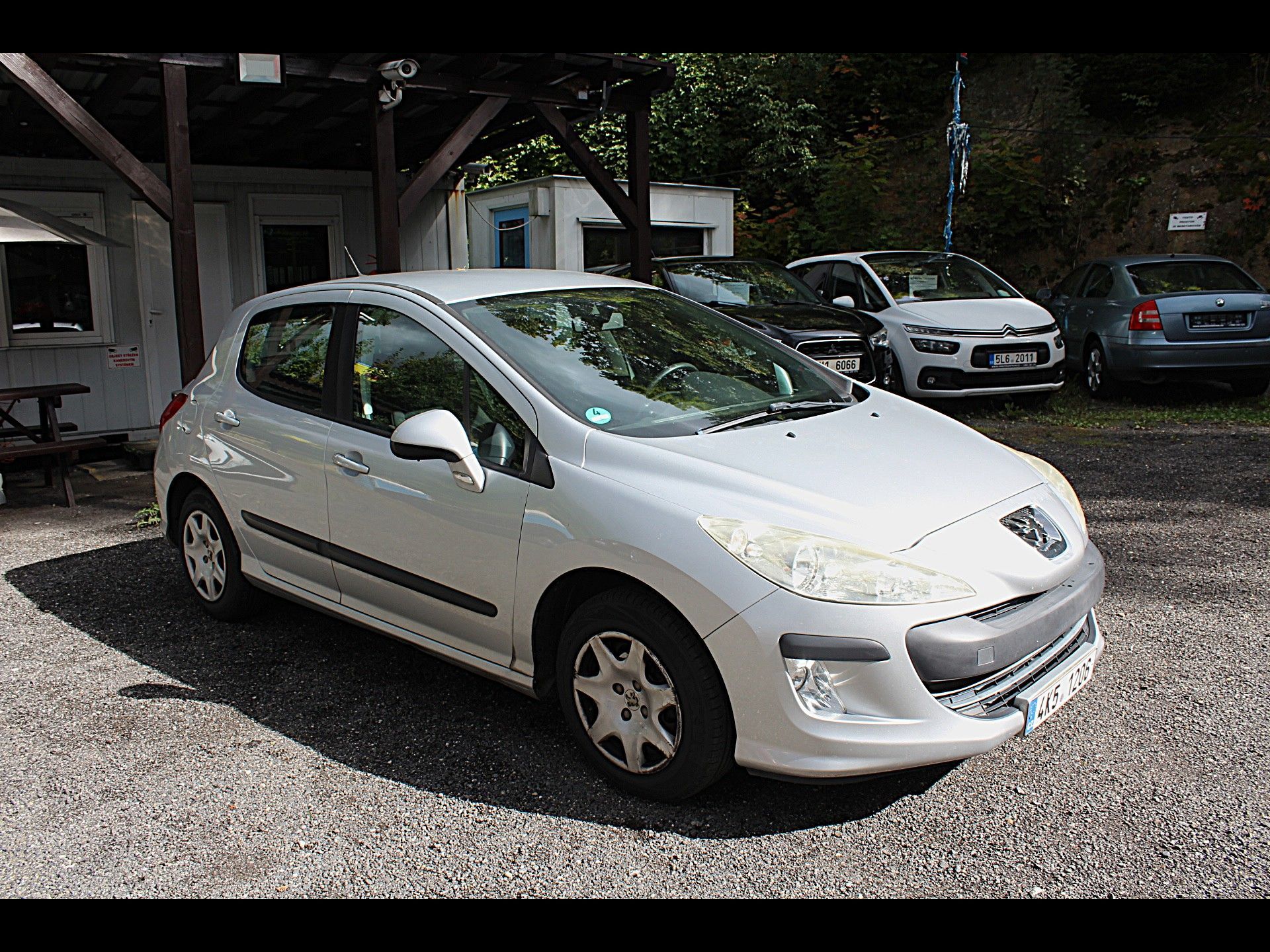 Peugeot 308, 1.6i 88 kW klima - fotka 4