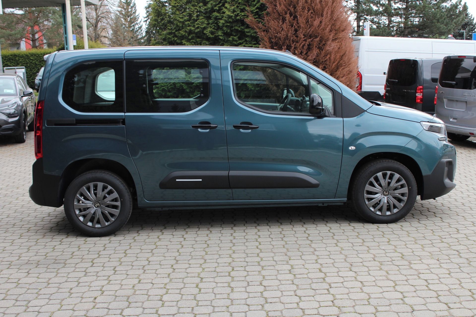 Citroën Berlingo, PLUS Petrol 110k Manual - fotka 6