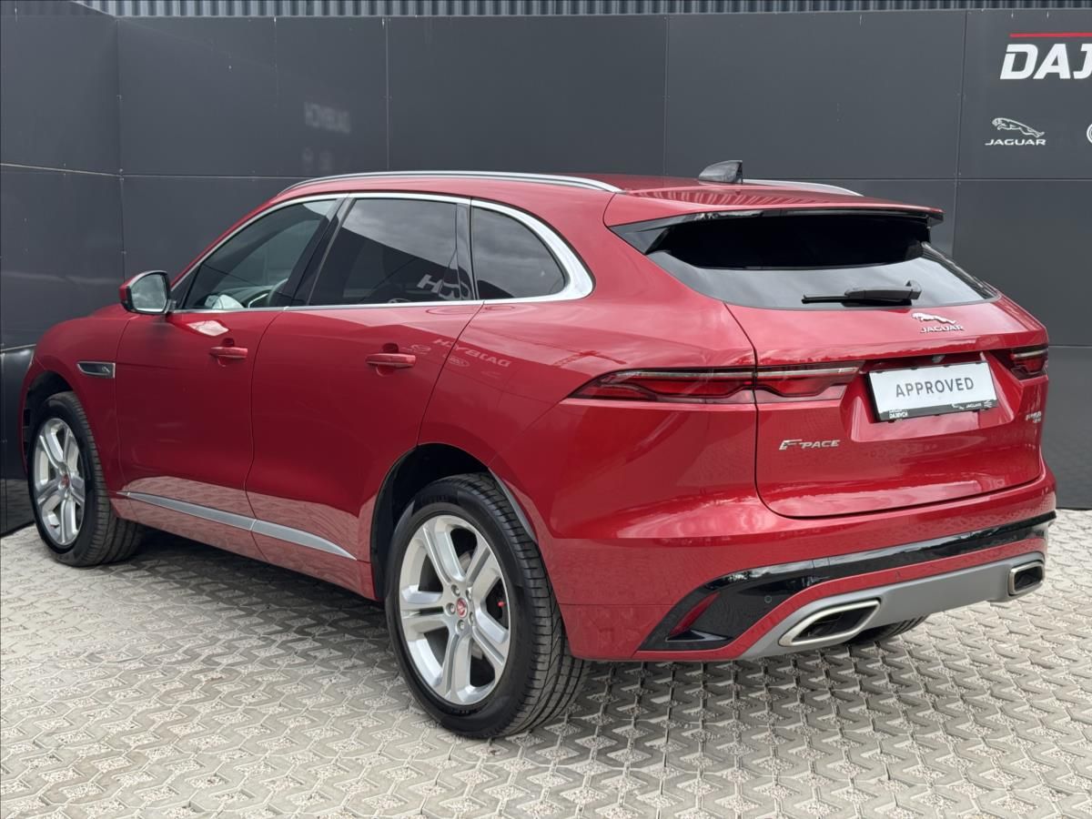 Jaguar F-Pace, 3,0 P400 R-Dynamic SE AWD AT - fotka 6