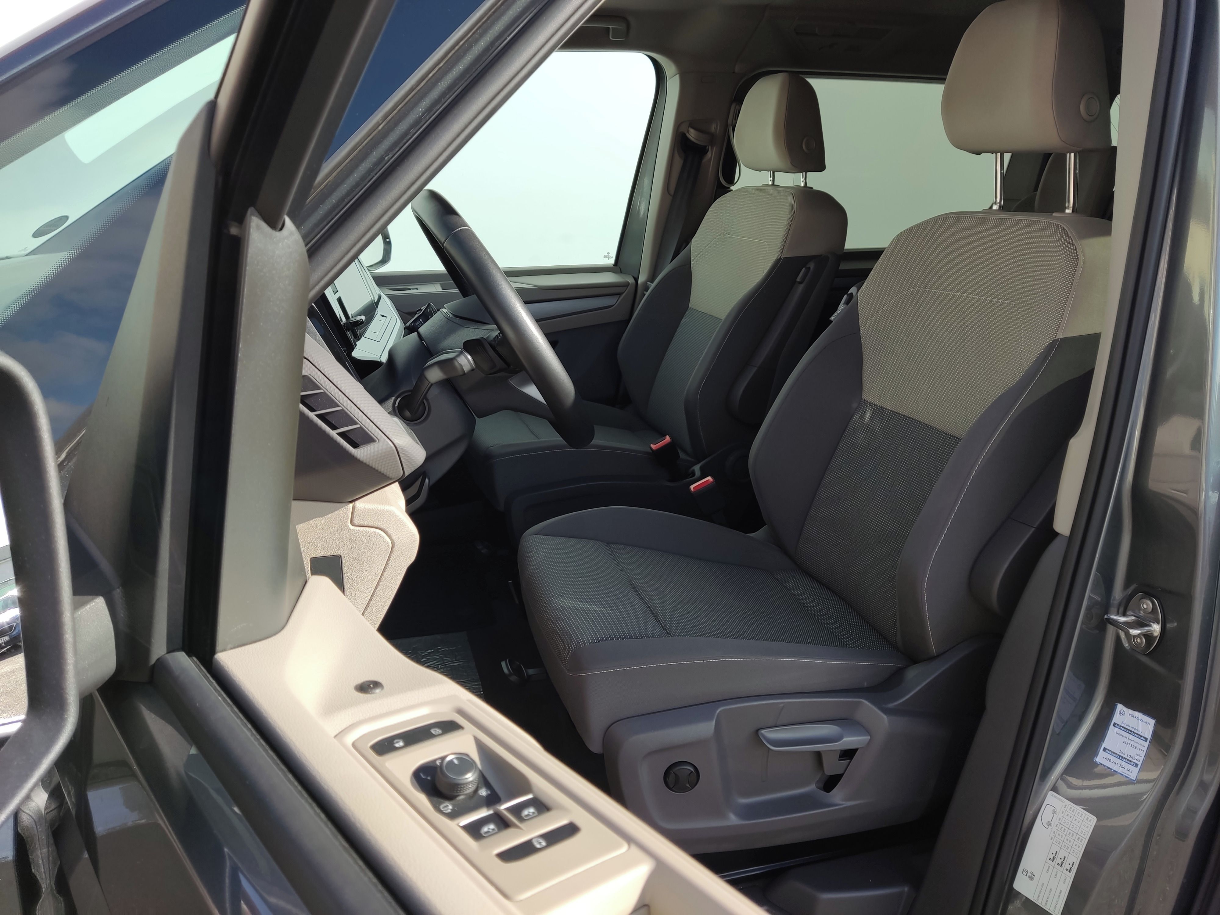 Volkswagen Multivan, Long 2.0 TDI 110 kW DSG Life - fotka 6
