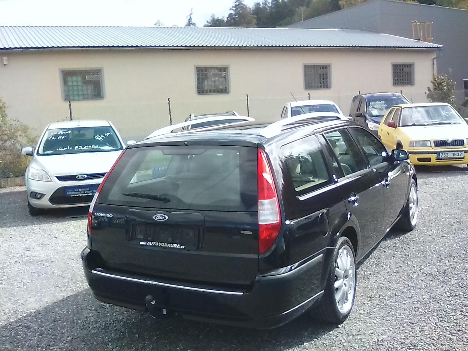 Ford Mondeo, 1.8i 16V Ghia , závěs - fotka 5
