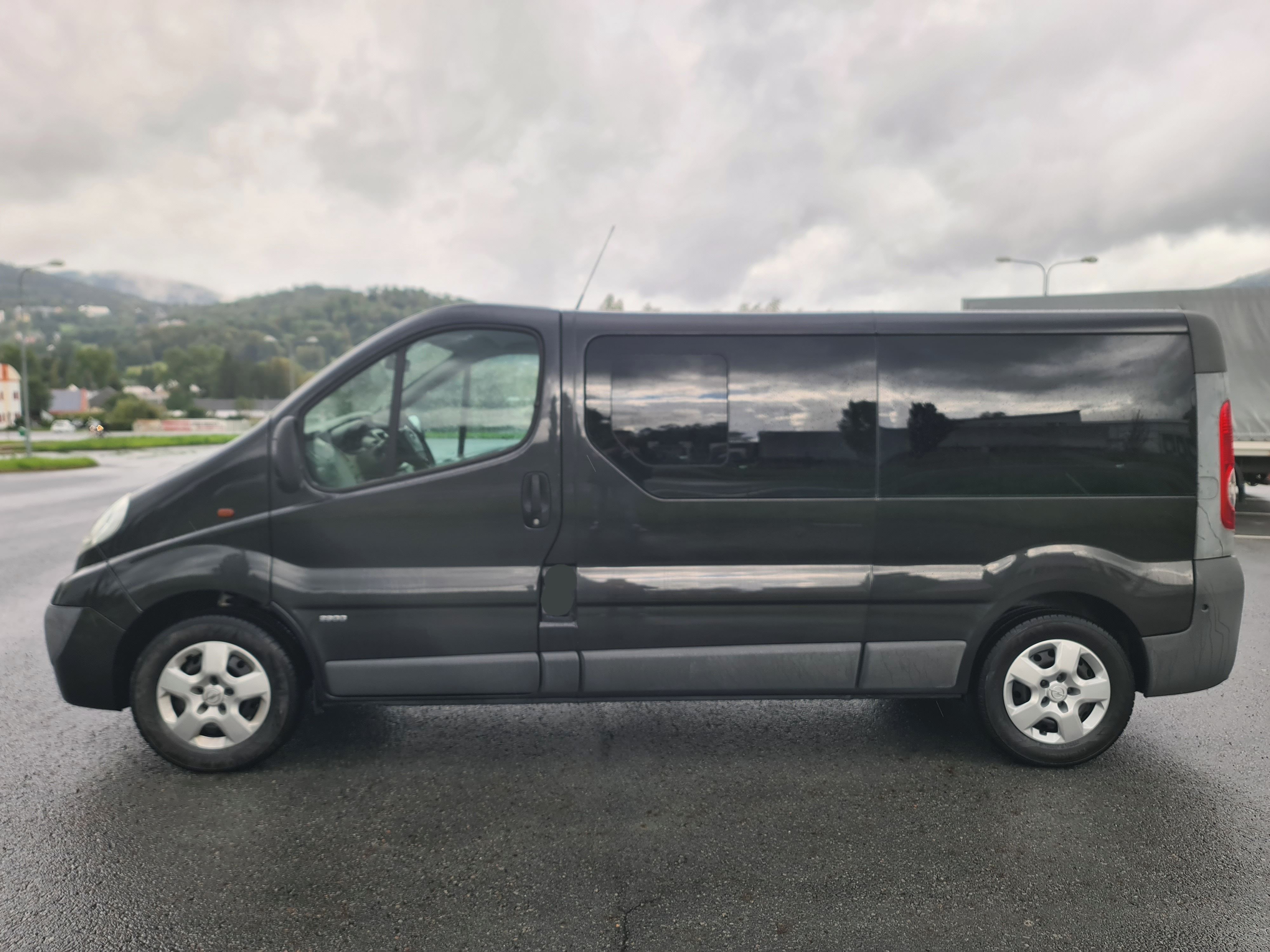 Opel Vivaro, LONG 2.0 CDTi KLIMA 9-MÍST - fotka 2