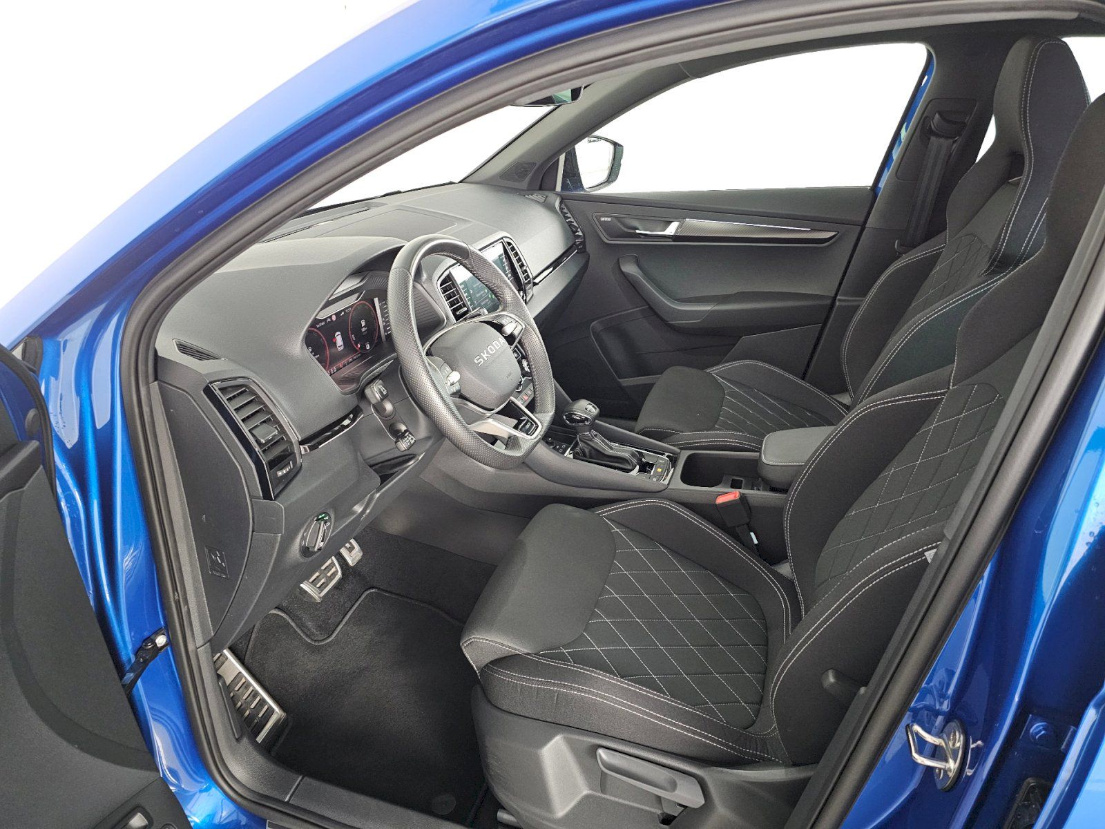 Škoda Karoq, 1.5TSI 110kW DSG SPORTLINE TAŽ - fotka 6