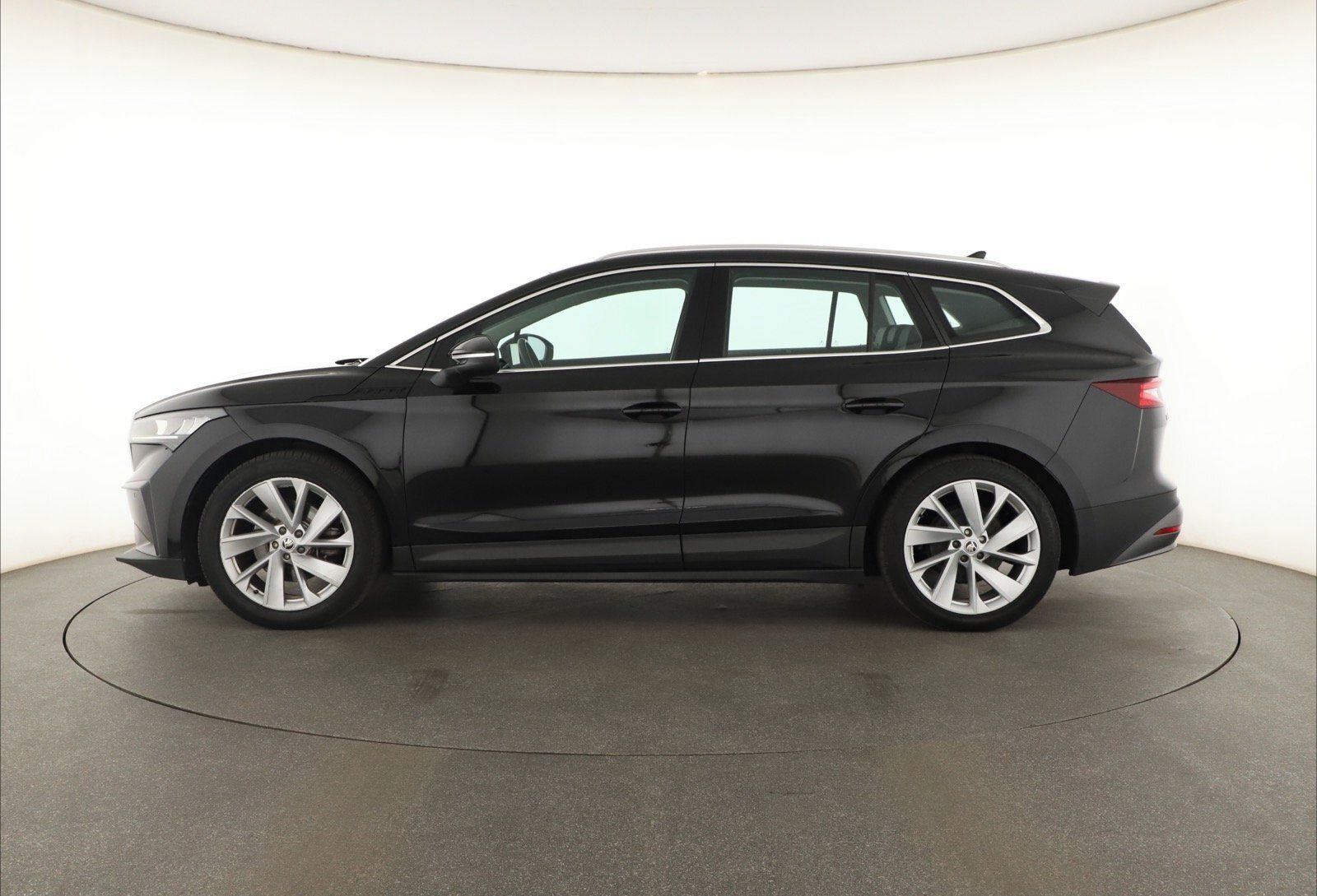 Škoda Enyaq, iV 80 (82 kWh), SoH 95% - fotka 3