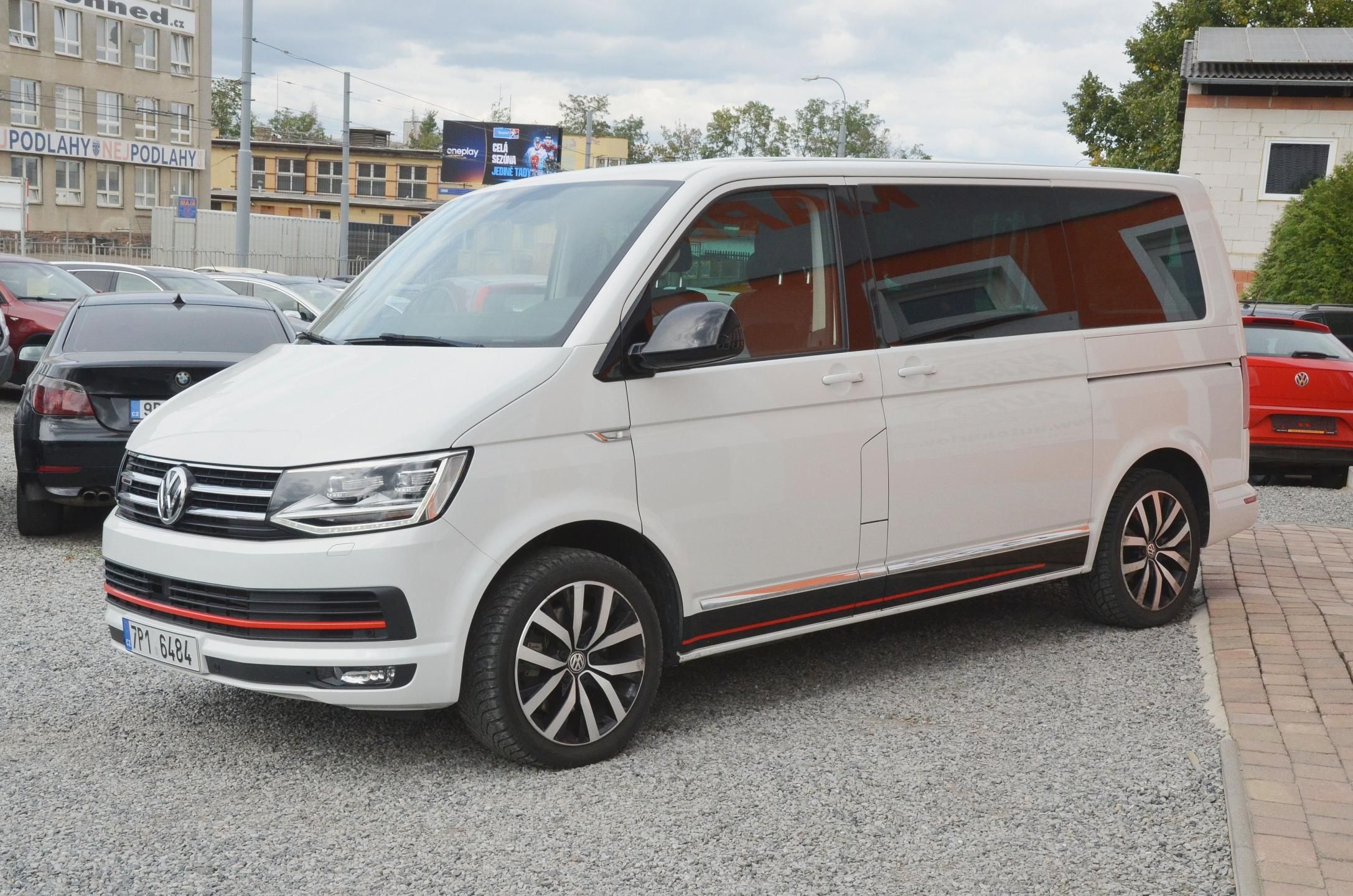 Volkswagen Multivan, TDi 150kW 4x4 DSG Highline ČR - fotka 3