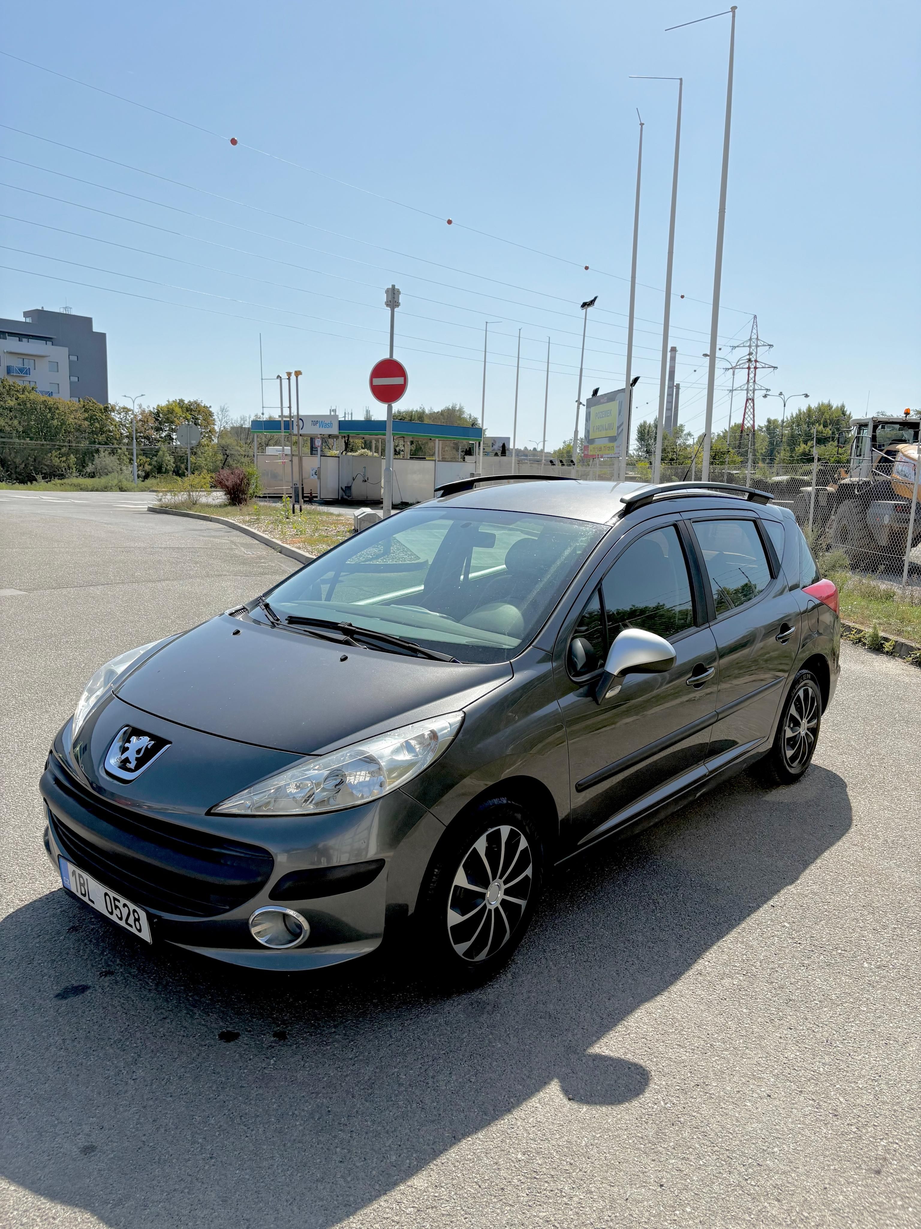Peugeot 207, 1.6HDi 66kW SW+ZACHOVALÉ - fotka 2
