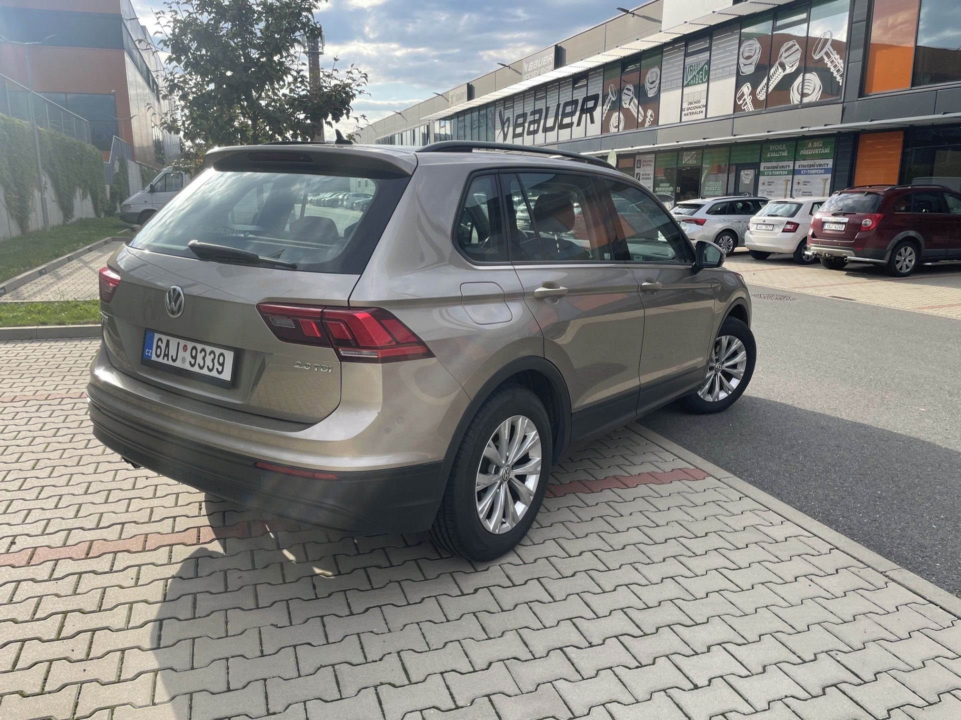 Volkswagen Tiguan, VW Tiguan 2.0 TDI-nehavarováno - fotka 3