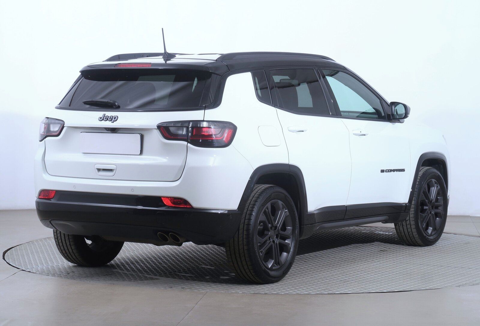 Jeep Compass, 1.3 T-GDI, Automat, Serv.kniha - fotka 5