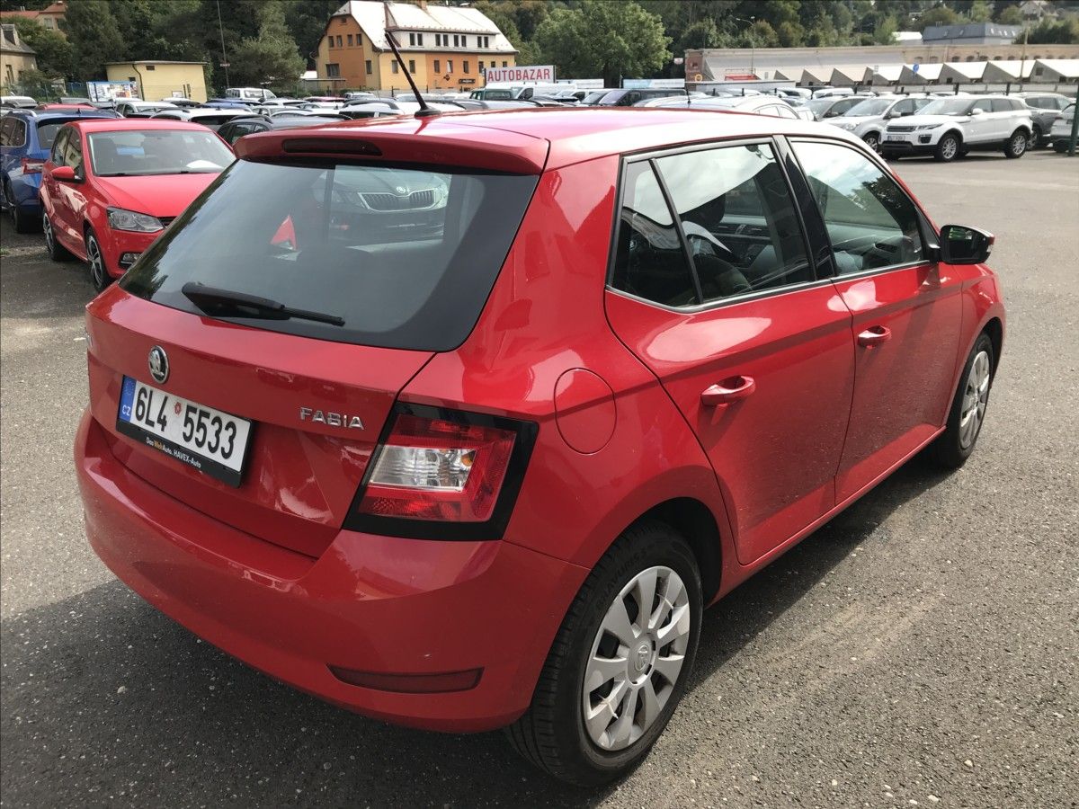 Škoda Fabia, 1,0 TSi 70kW - fotka 5