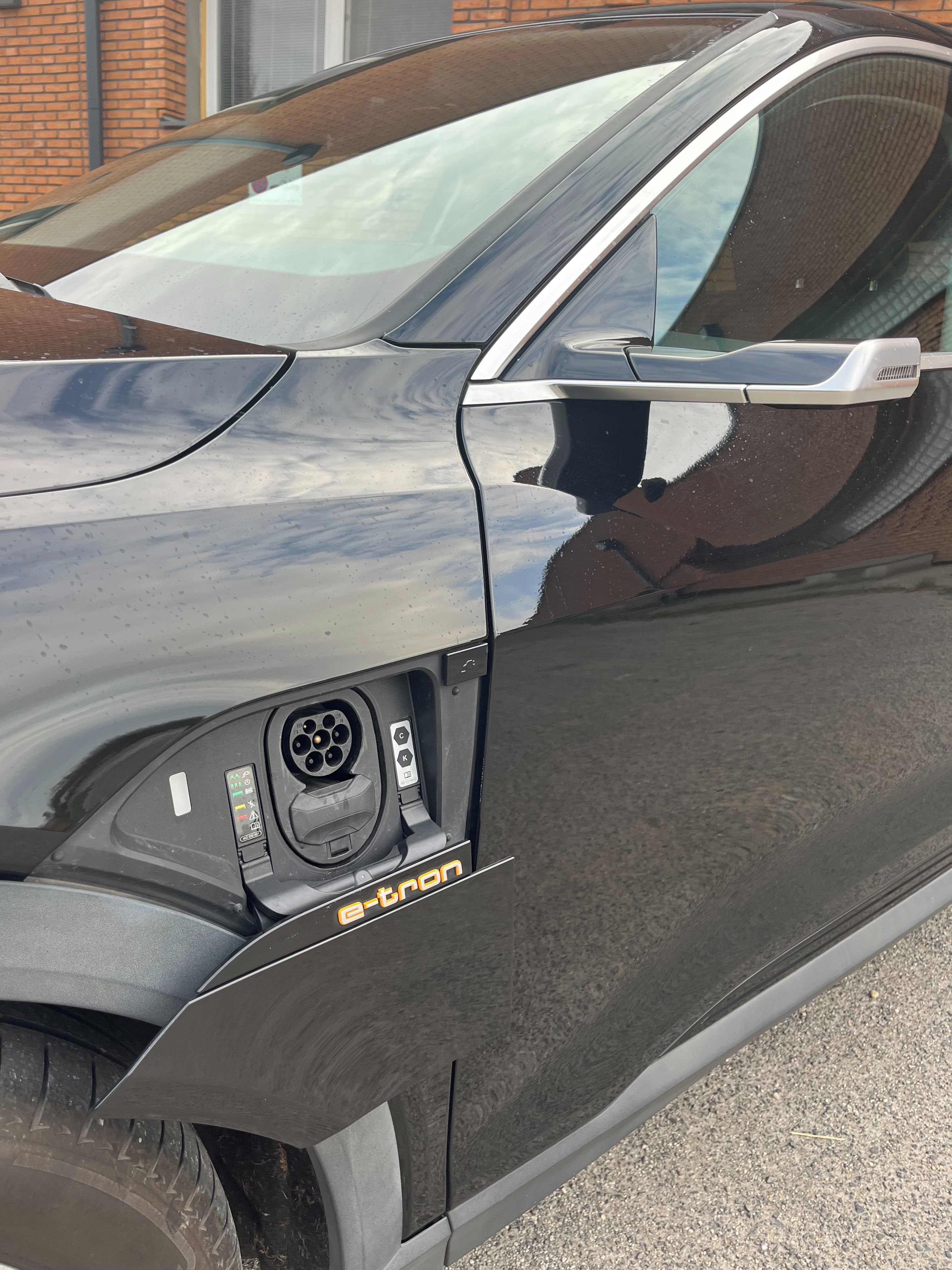 Audi e-tron, Audi e-tron 50 - fotka 5
