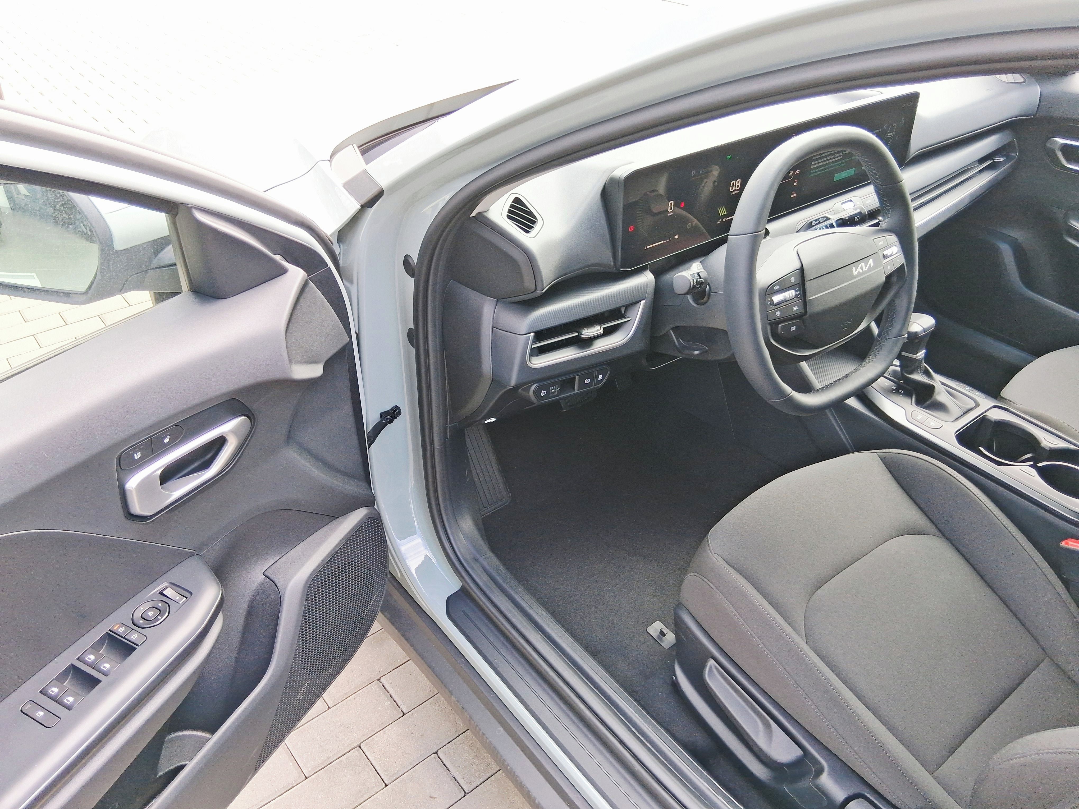 Kia K4, 1,0 T-GDi 115k/85 kW 7DCT SPIN - fotka 6