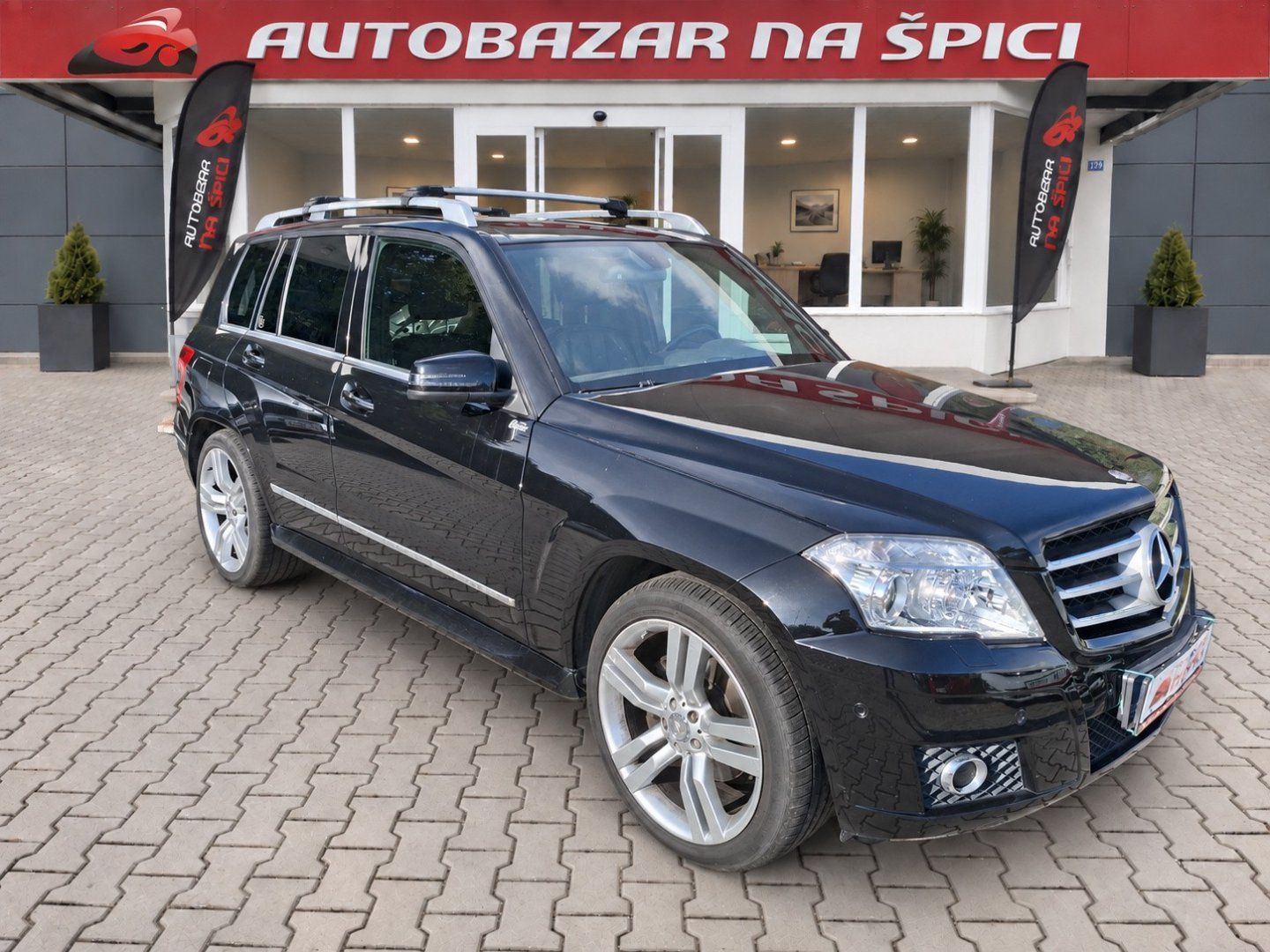 Mercedes-Benz GLK, 320CDI 165kW 4MATIC -NOVÉ V ČR - fotka 2