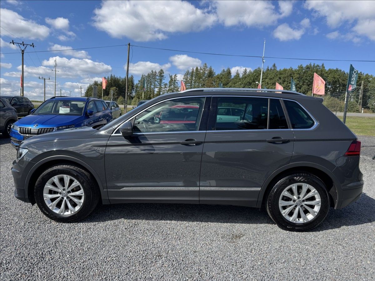 Volkswagen Tiguan, 1,5   TSI 96KW LED NAVI - fotka 4