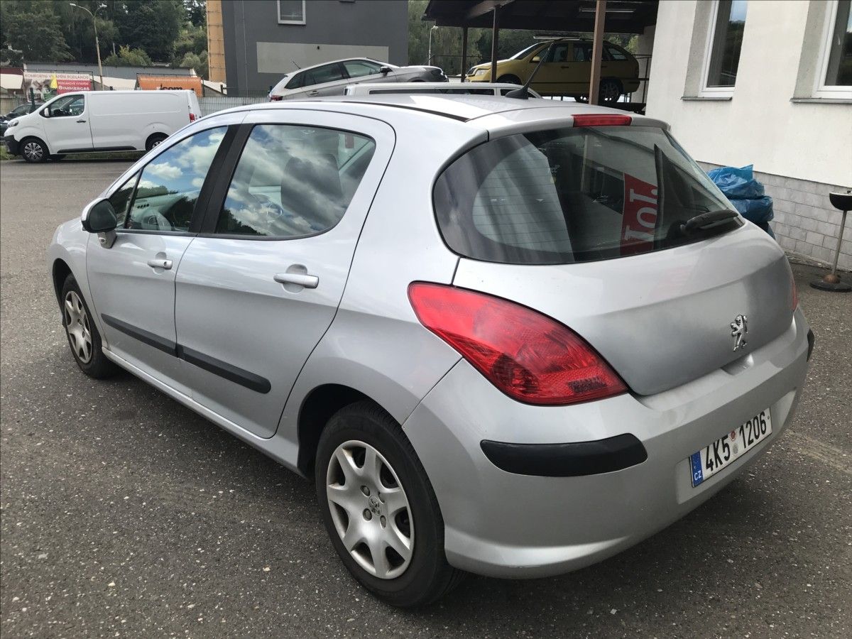 Peugeot 308, 1,6 i 88kW 5dv. - fotka 6