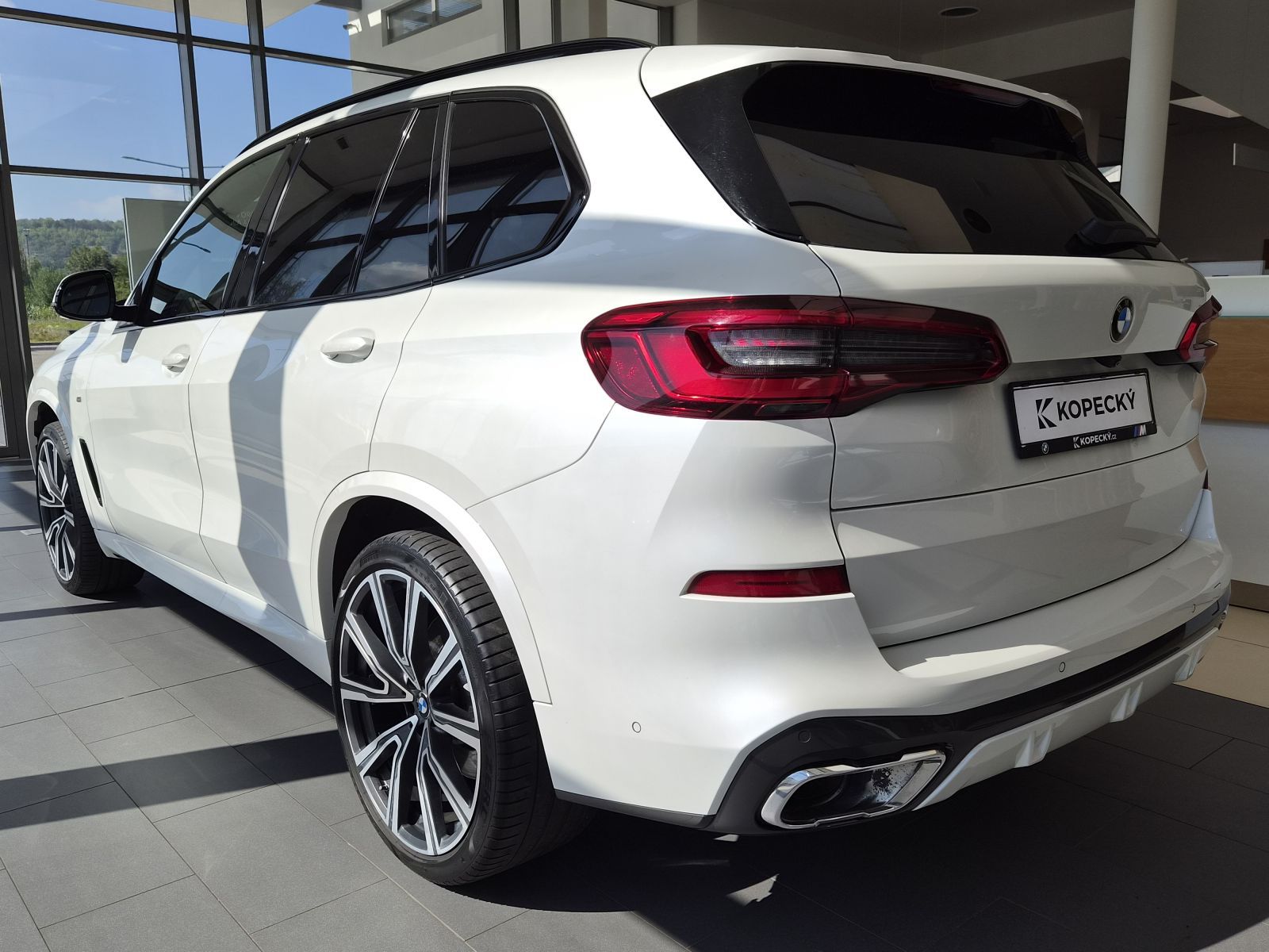 BMW X5, xDrive40i - fotka 5