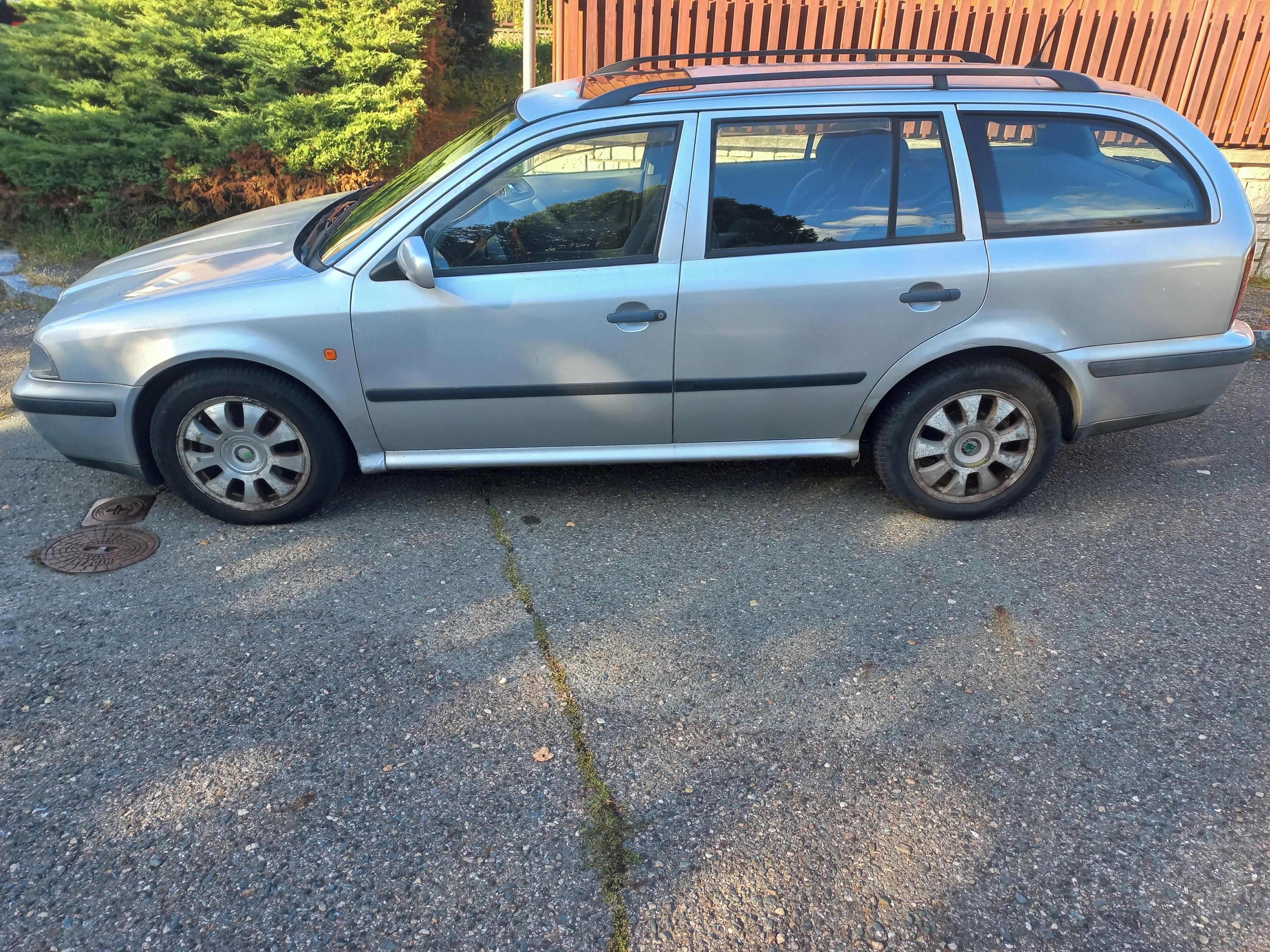 Škoda Octavia, 1,9 TDI 81 kW skvělý stav - fotka 2