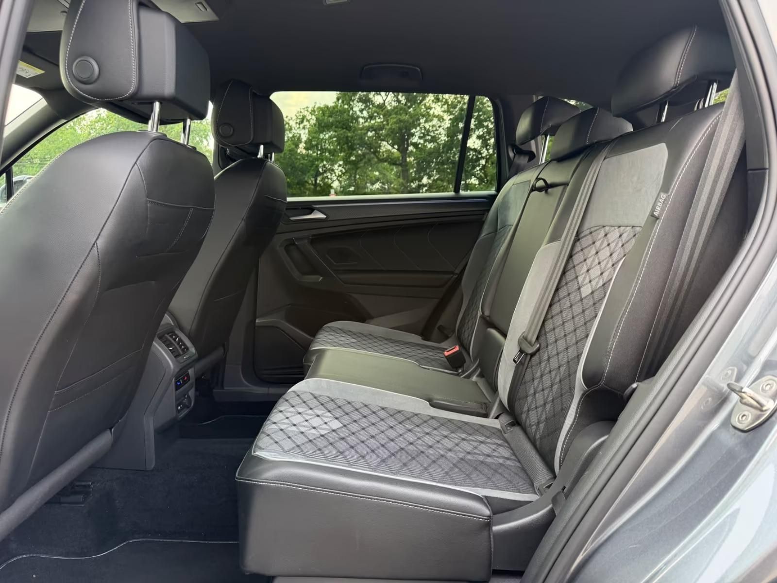 Volkswagen Tiguan Allspace, 2.0TDI DSG 4x4 147kW R-Line TZ - fotka 6