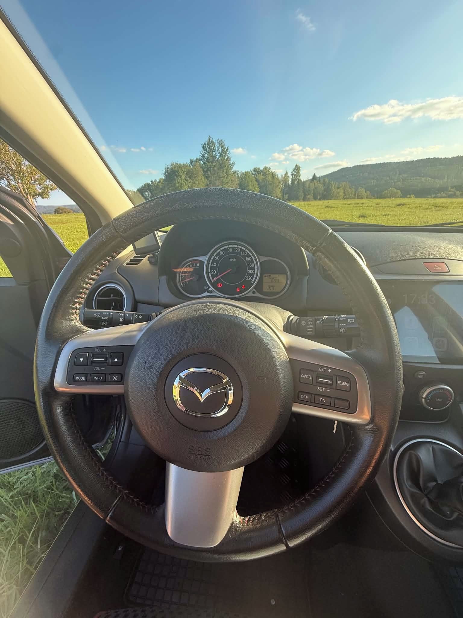 Mazda 2, Mazda 2 1.5i 75kW (2014) Sport - fotka 6