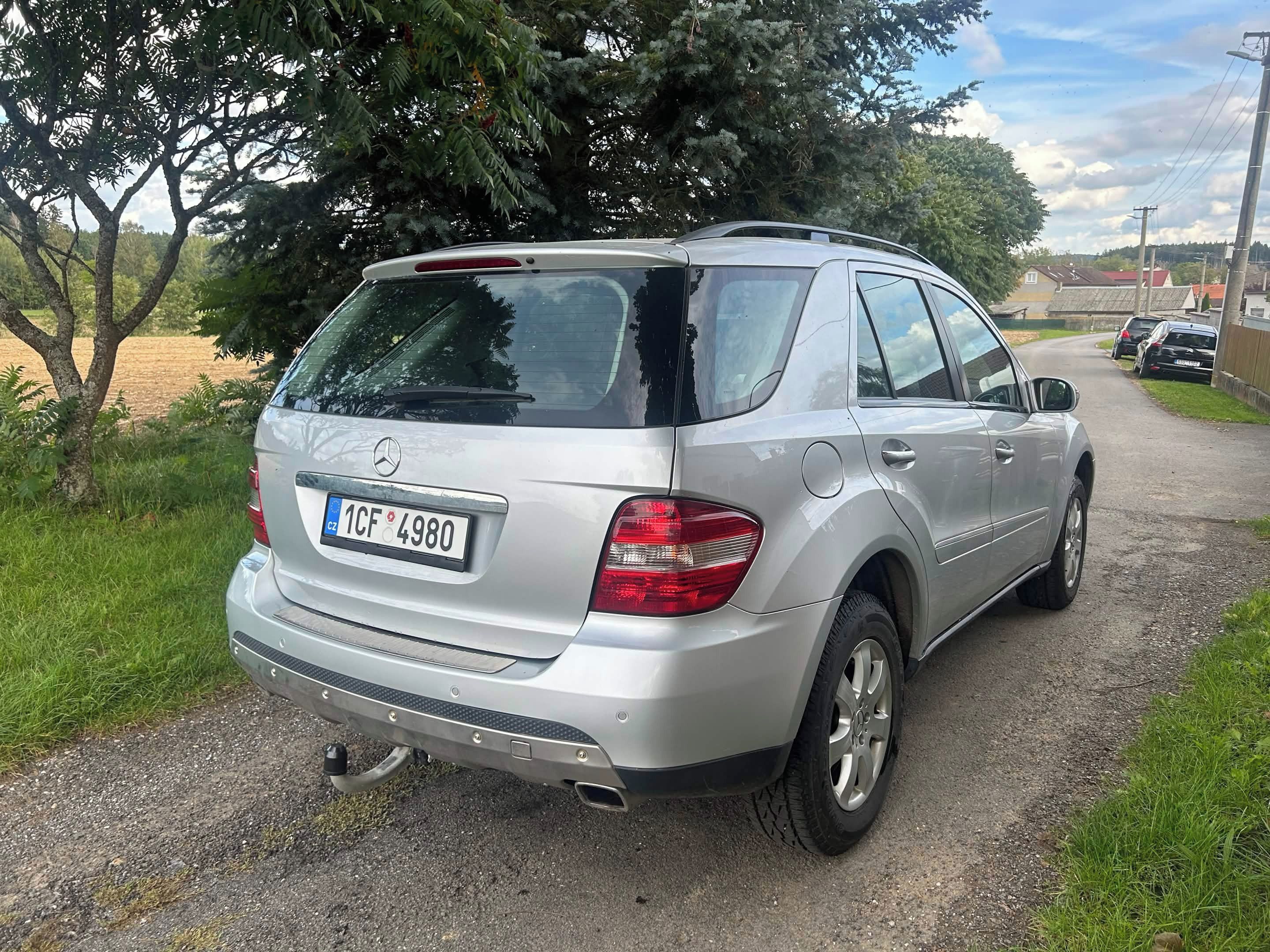 Mercedes-Benz ML, *280 CDI* 4X4 *AIRMATIC* - fotka 4