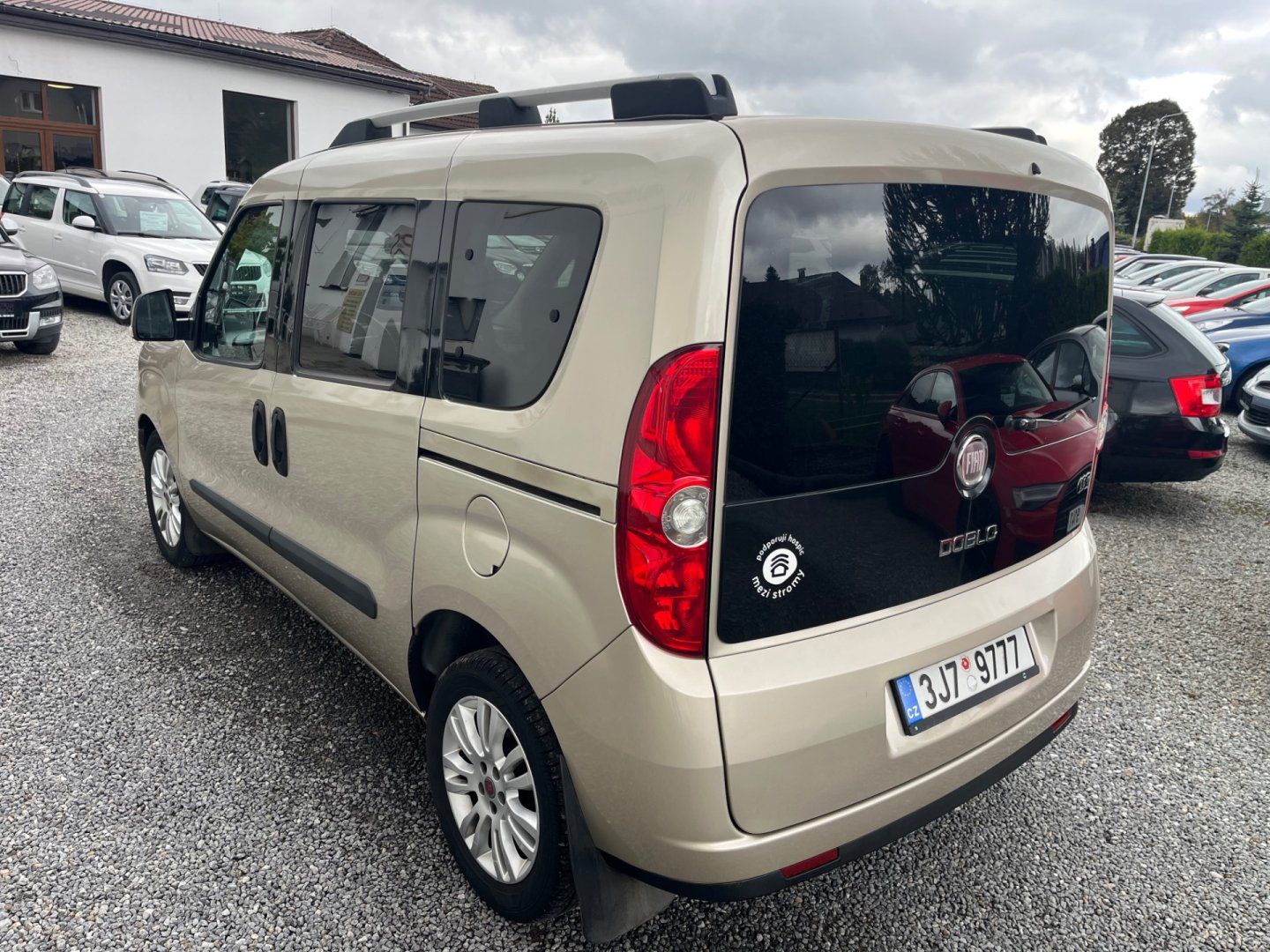 Fiat Dobló, 1.6 JTD 7 Míst  Nová STK - fotka 4