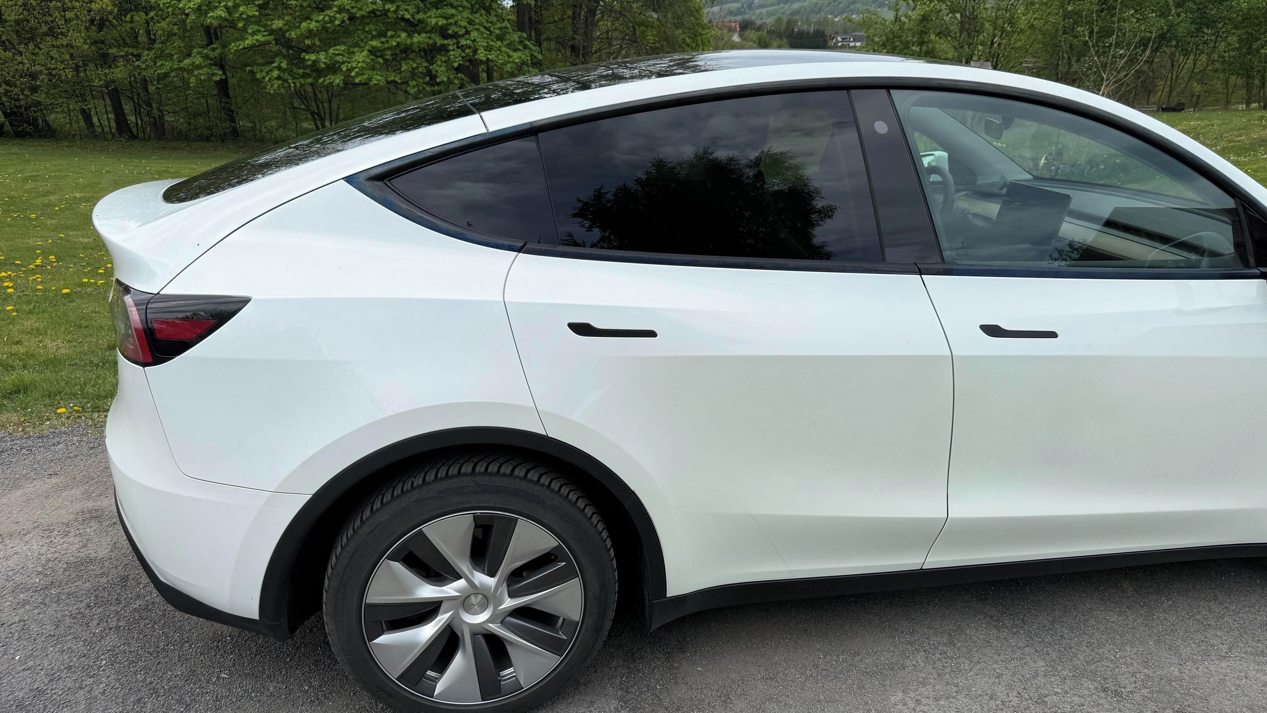 Tesla Model Y, Long Range, tažné, odpočet DPH - fotka 4
