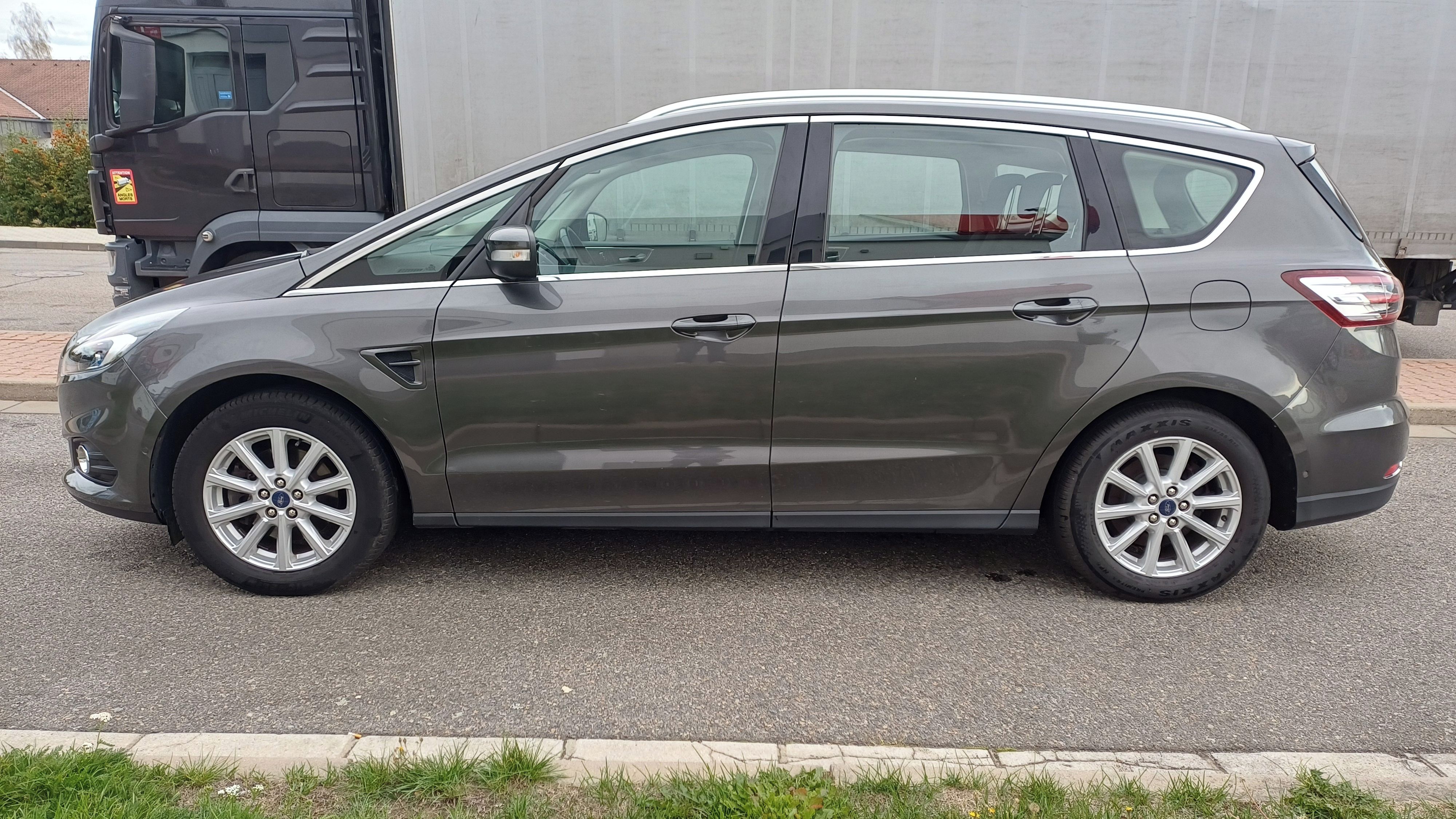 Ford S-MAX, 1.5 EcoBoost BUSINESS - fotka 2