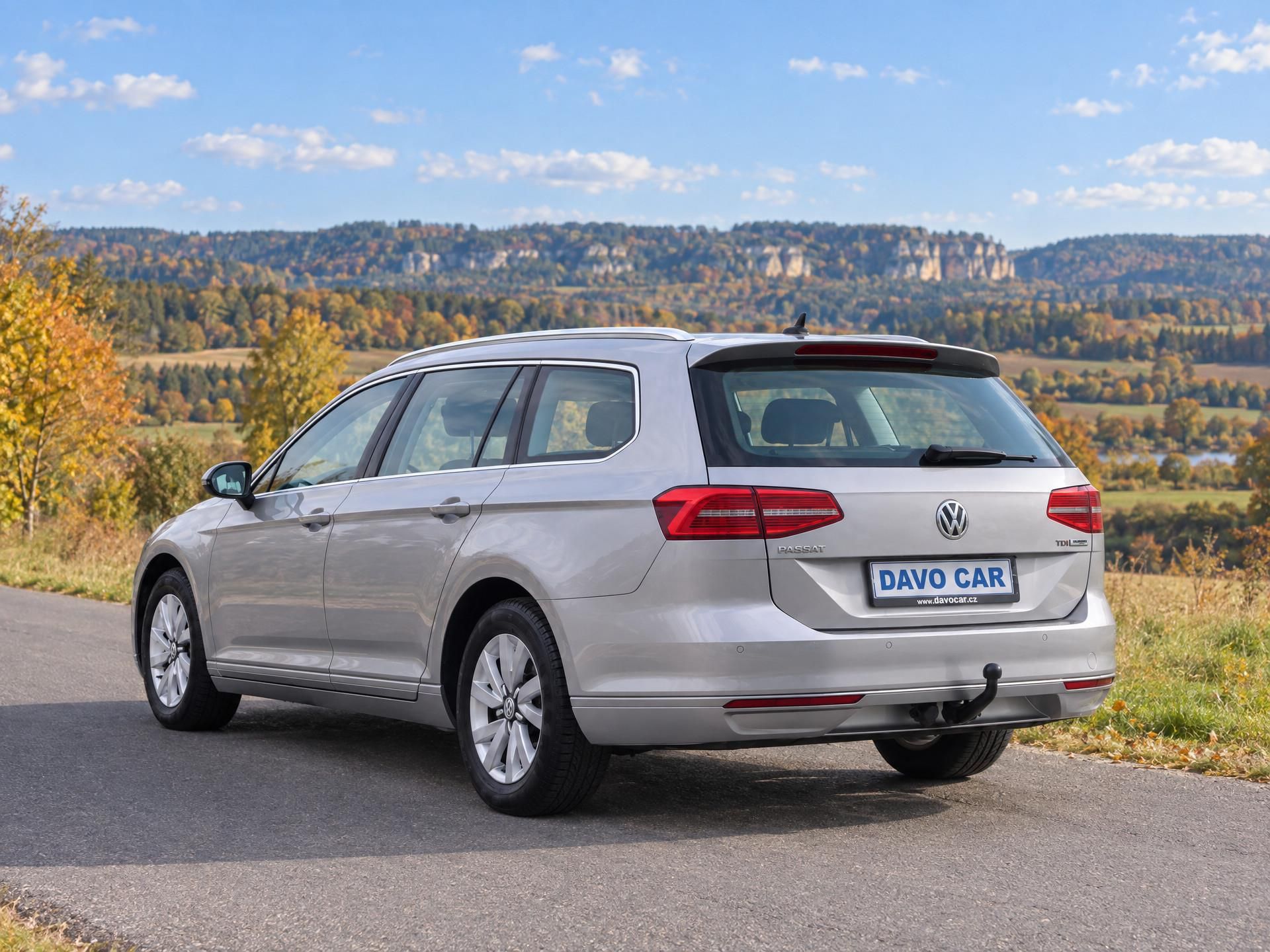 Volkswagen Passat, 1,6 TDI 88Kw Comfortline LED - fotka 5