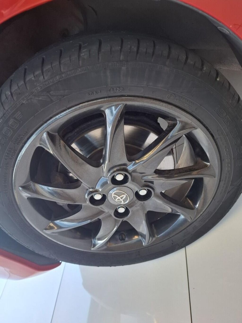 Toyota Yaris, 1.5HEV 55KW 2015 - fotka 5